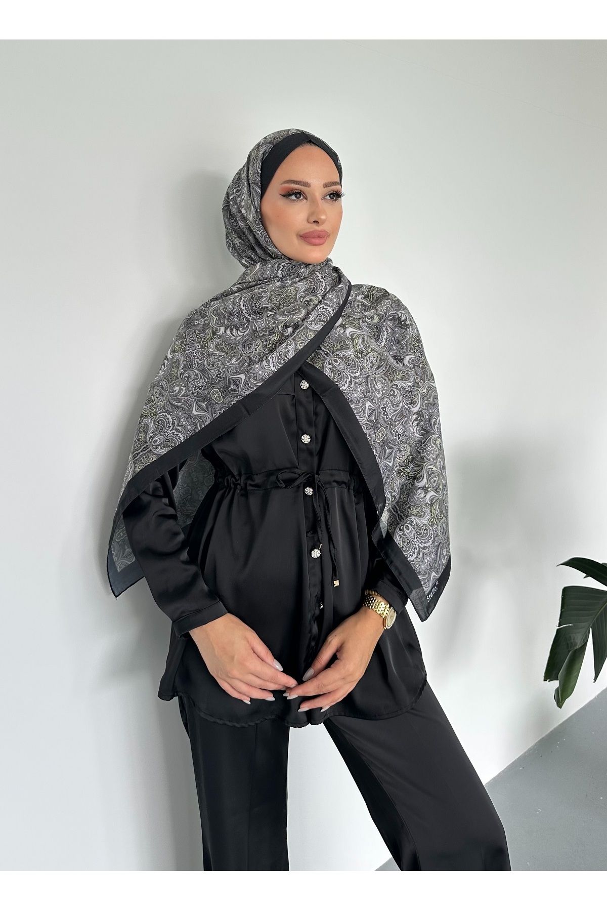 Stella Eşarp-Ethnic Retro Pattern Black Color Cotton Soft Shawl 2
