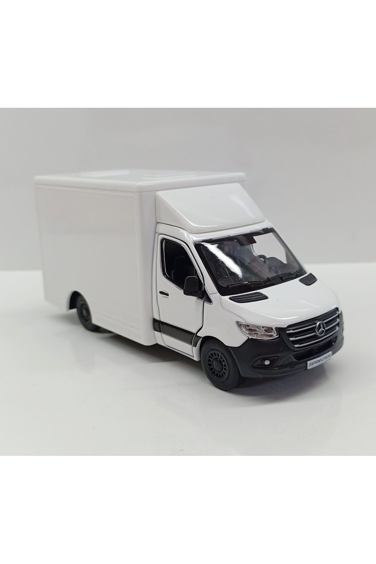 Kinsmart 1:48 ölçek MERCEDES BENZ SPRİNTER KAMYONET 14 cm. Uzunluk