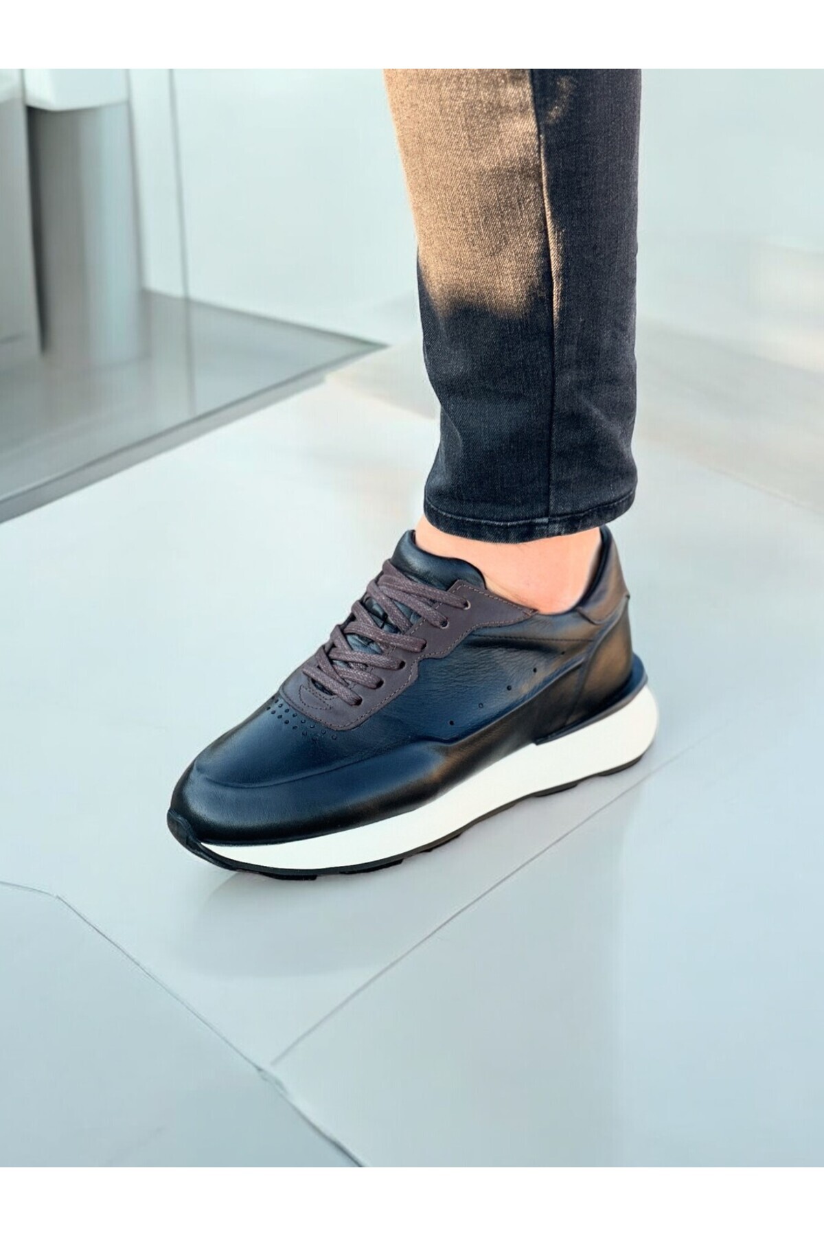 ایتالیانو آیاکابی کفش کتانی مردانه راحتی NOVA از جنس چرم اصل با زیره EVA