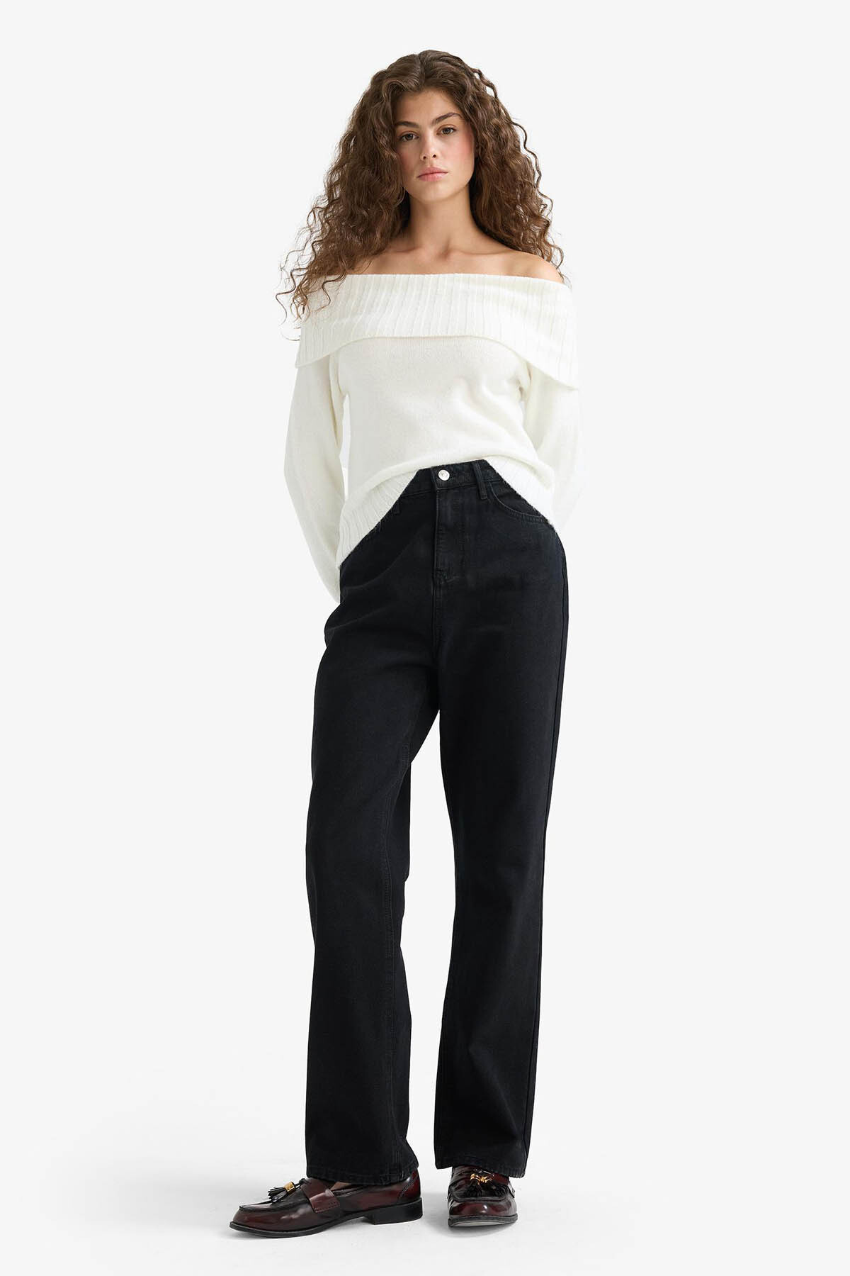 DeFacto Straight Fit Yüksek Bel Uzun Jean Pantolon E9129AX25AU