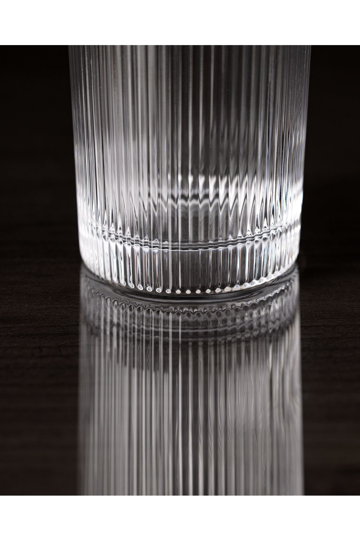 Madame Coco-Abeille Set of 4 Soft Drink Glasses - Transparent - 340 ml 3