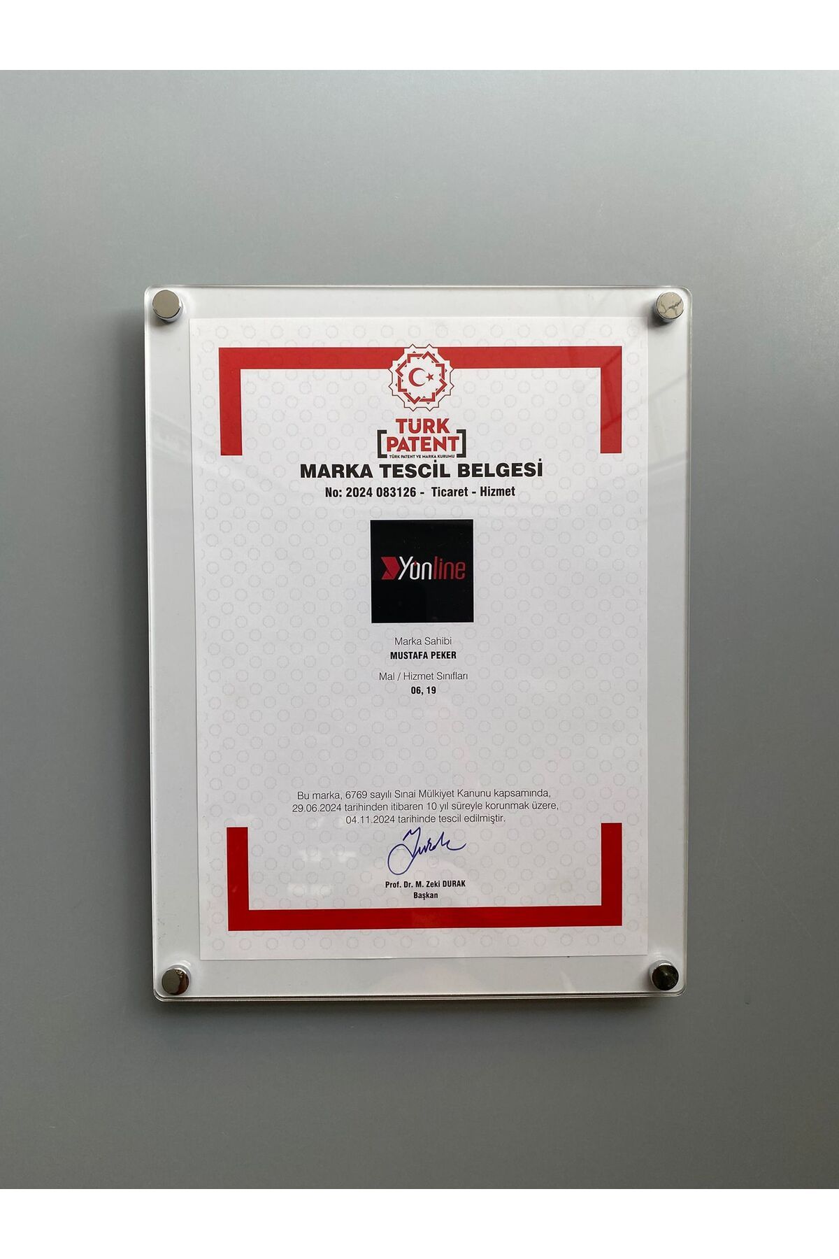 Yönline-A4 Screw Wall Mounted Document Board |   Transparent Plexiglass Foil with White Background 2