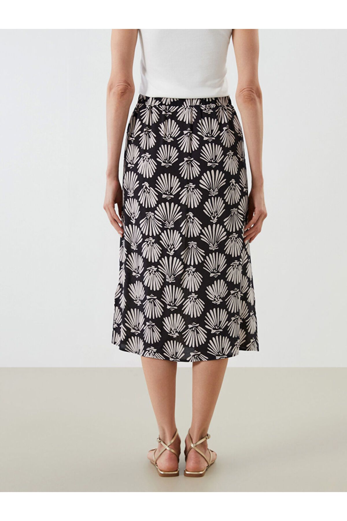 LC Waikiki-Sparkling Selections from Shining Store |   Mixed Elastic Waist Floral Slit Skirt 4