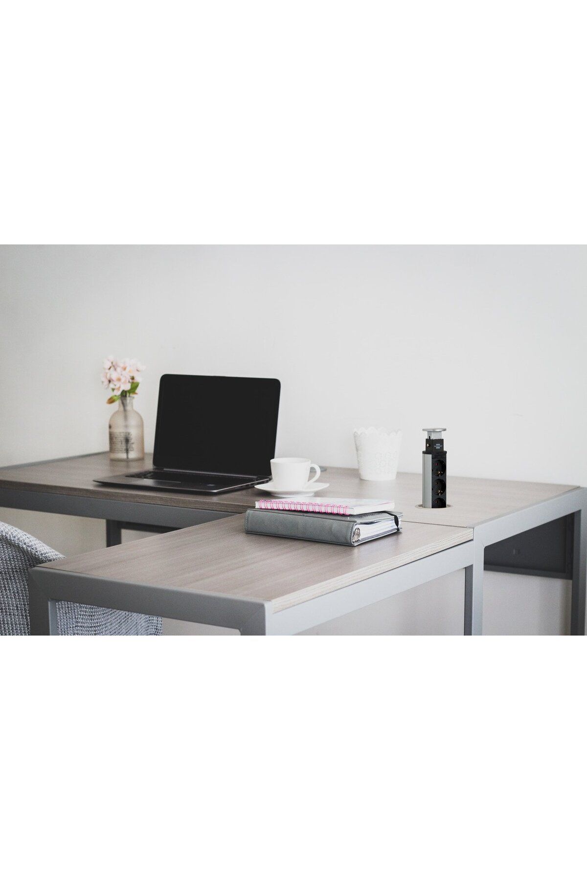 Brennenstuhl-Built-in extension cord 3 sockets, 2xUSB, retractable for kitchen countertop or 5