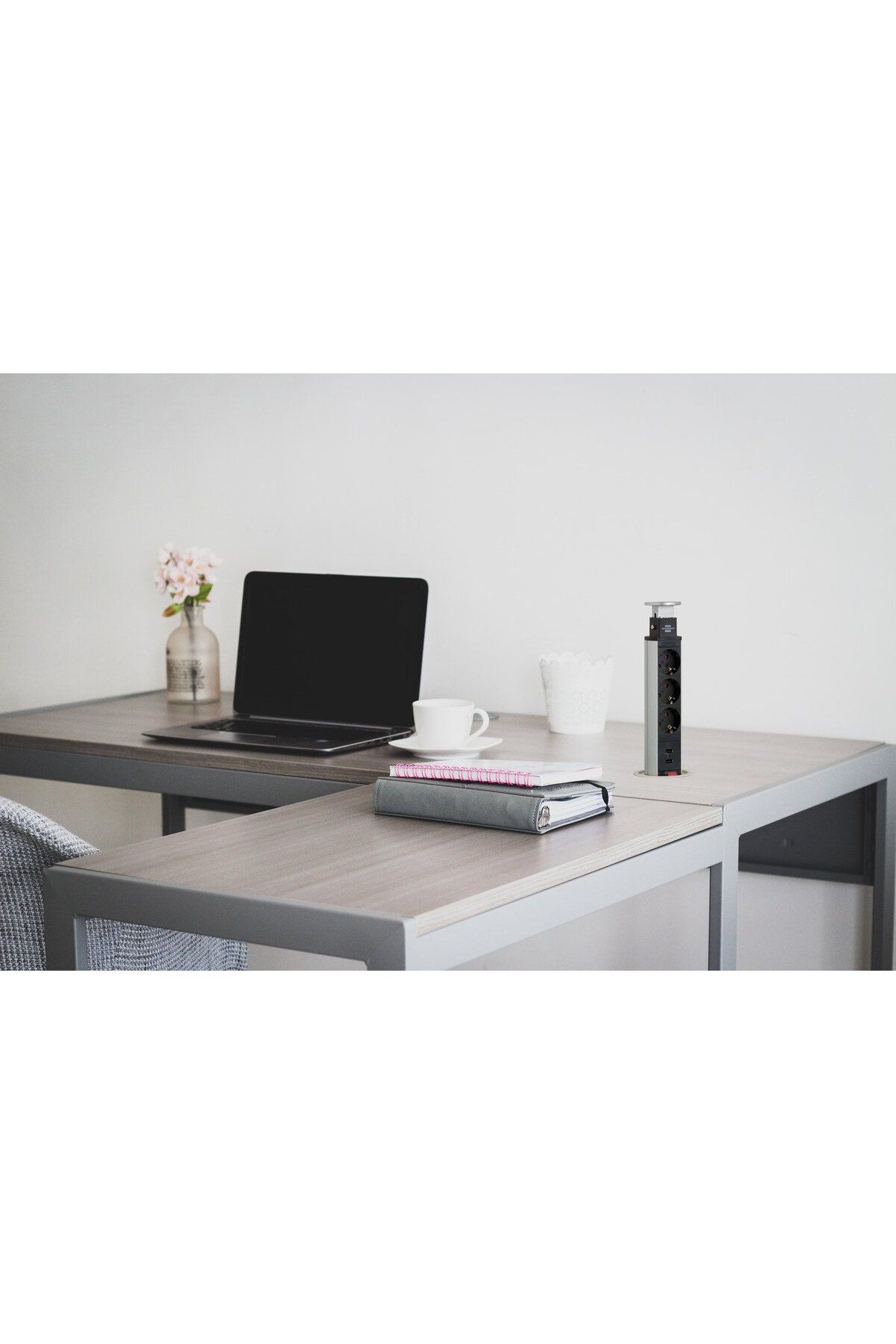 Brennenstuhl-Built-in extension cord 3 sockets, 2xUSB, retractable for kitchen countertop or 4