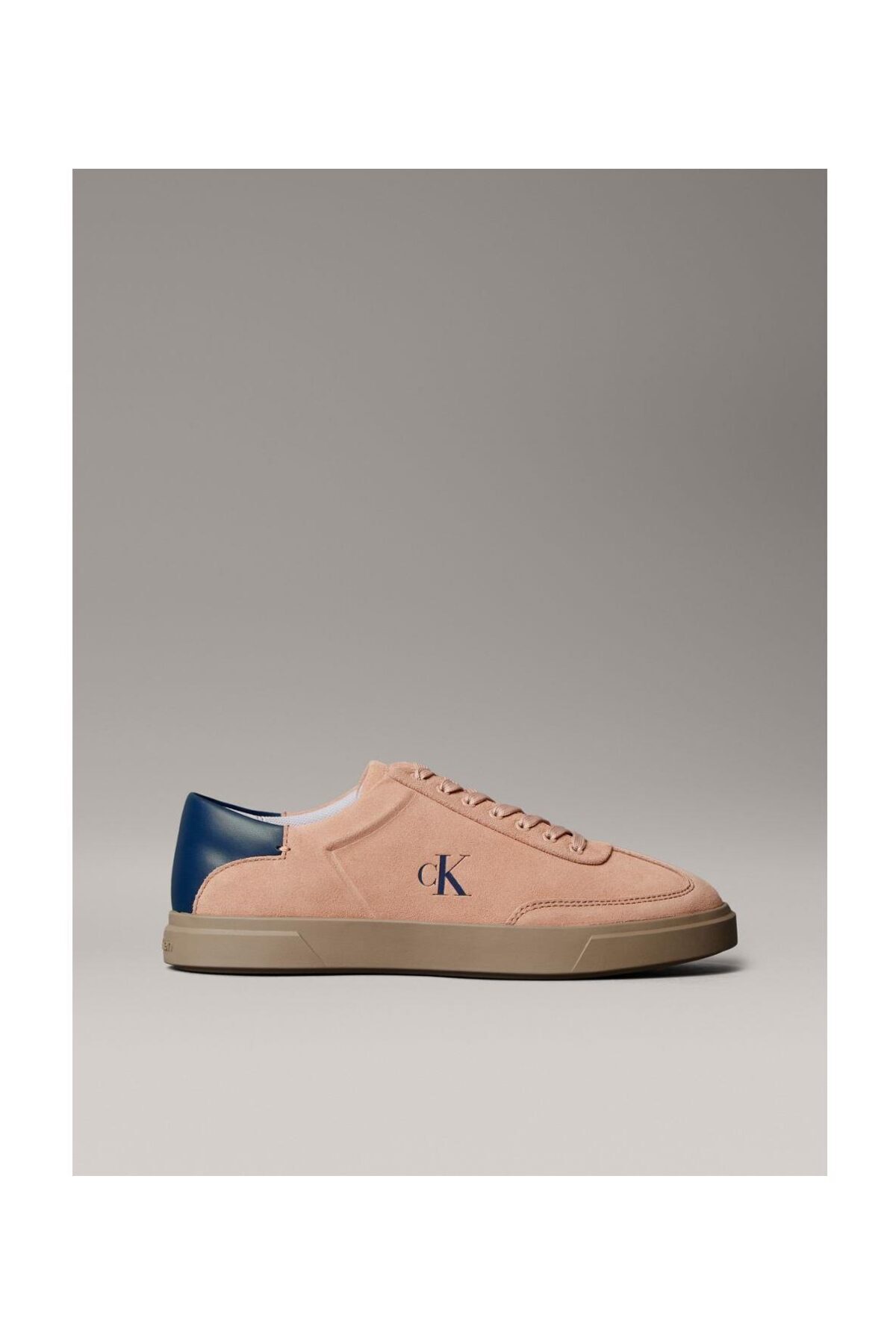 کلوین کلاین کاپ‌های حرفه‌ای پایین بنددار