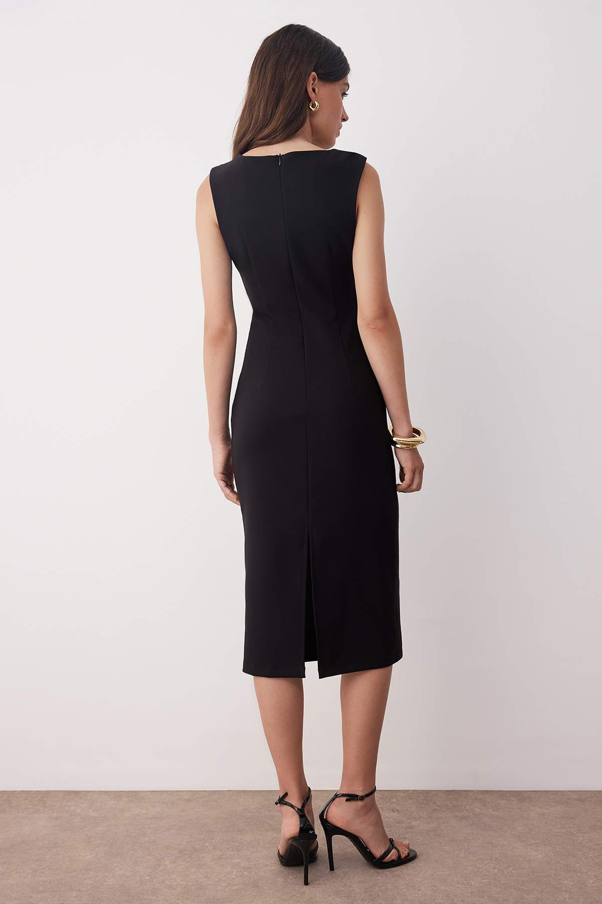 Trendyolmilla  Siyah Aksesuar Detaylı Midi Dokuma Elbise TWOAW26EL00076 - Görsel 8