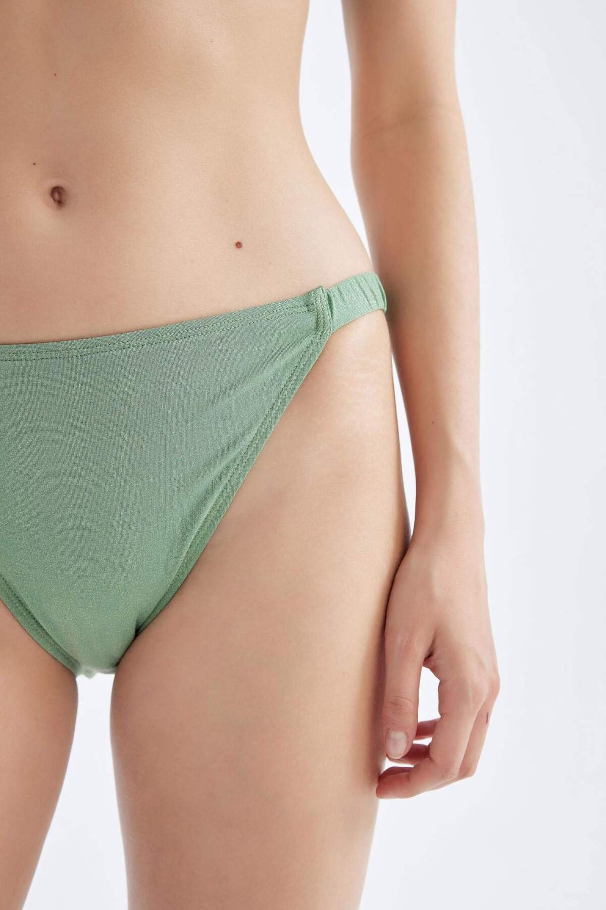 DeFacto-Regular Fit Bikini Bottom-Fall in Love D2646Ax24Hs 4