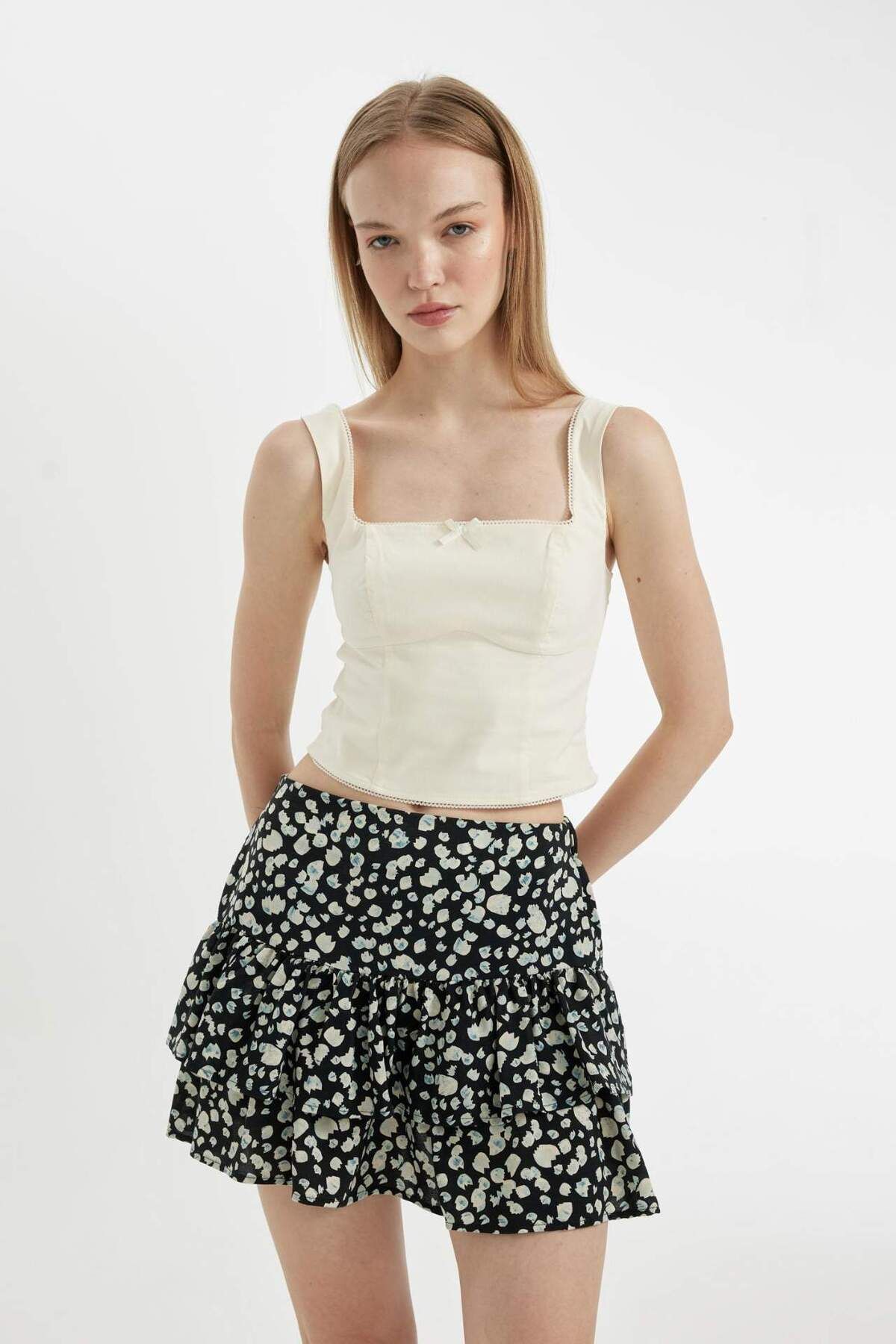 DeFacto-Coool Patterned High Waist Moroccan Mini Skirt D1363Ax24Sm 3