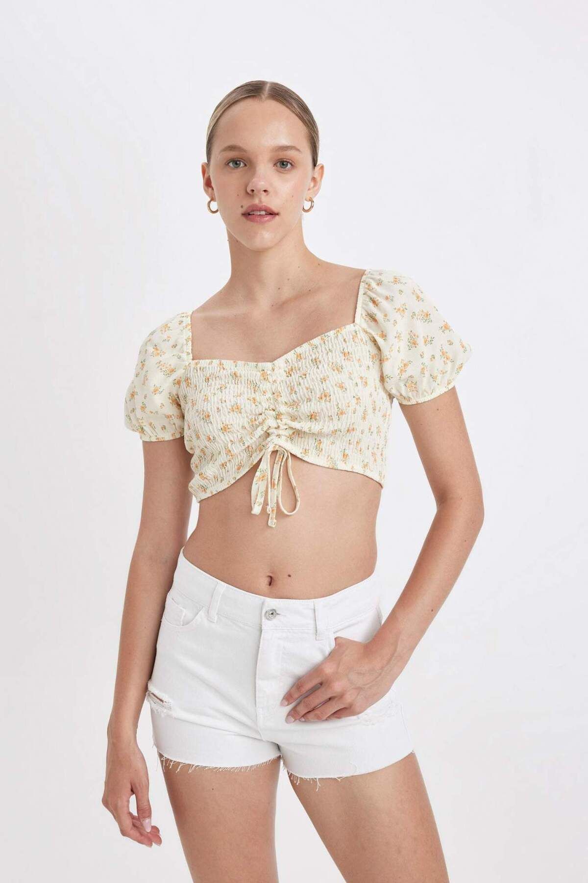 DeFacto-Fitted Crop Patterned Moroccan Short Sleeve Blouse D3520Ax24Hs 7