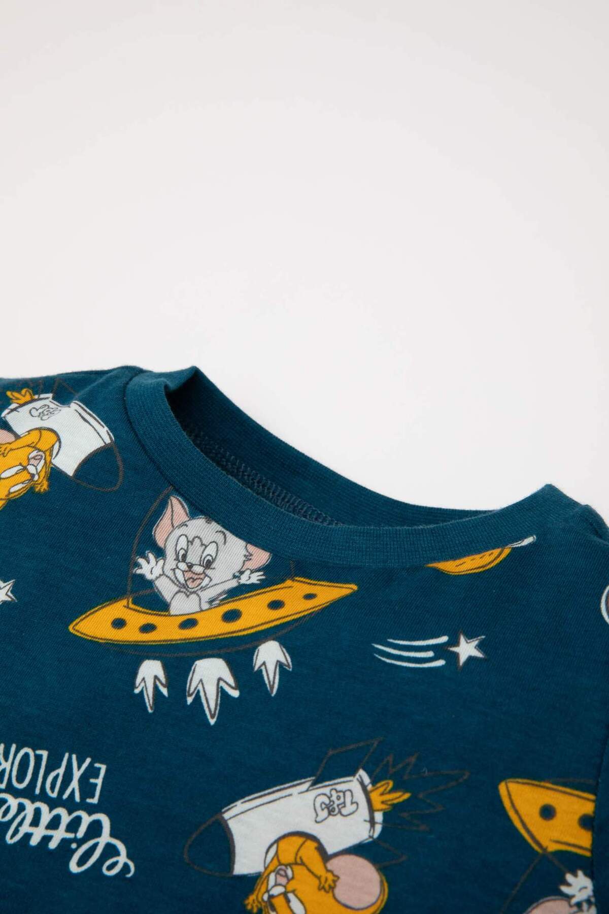 Defacto Erkek Bebek Tom & Jerry Pijama Takımı Kısa Kollu Penye Üst Şort D8322A5NS fotoğrafı 3 (önizleme)