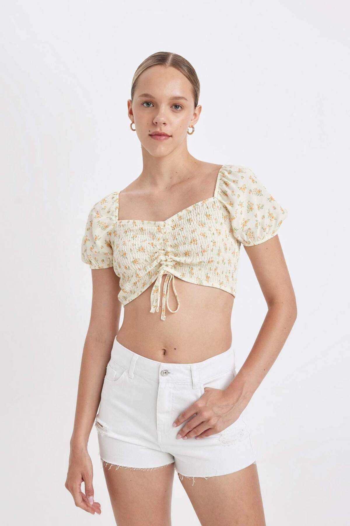 DeFacto-Fitted Crop Patterned Moroccan Short Sleeve Blouse D3520Ax24Hs 5