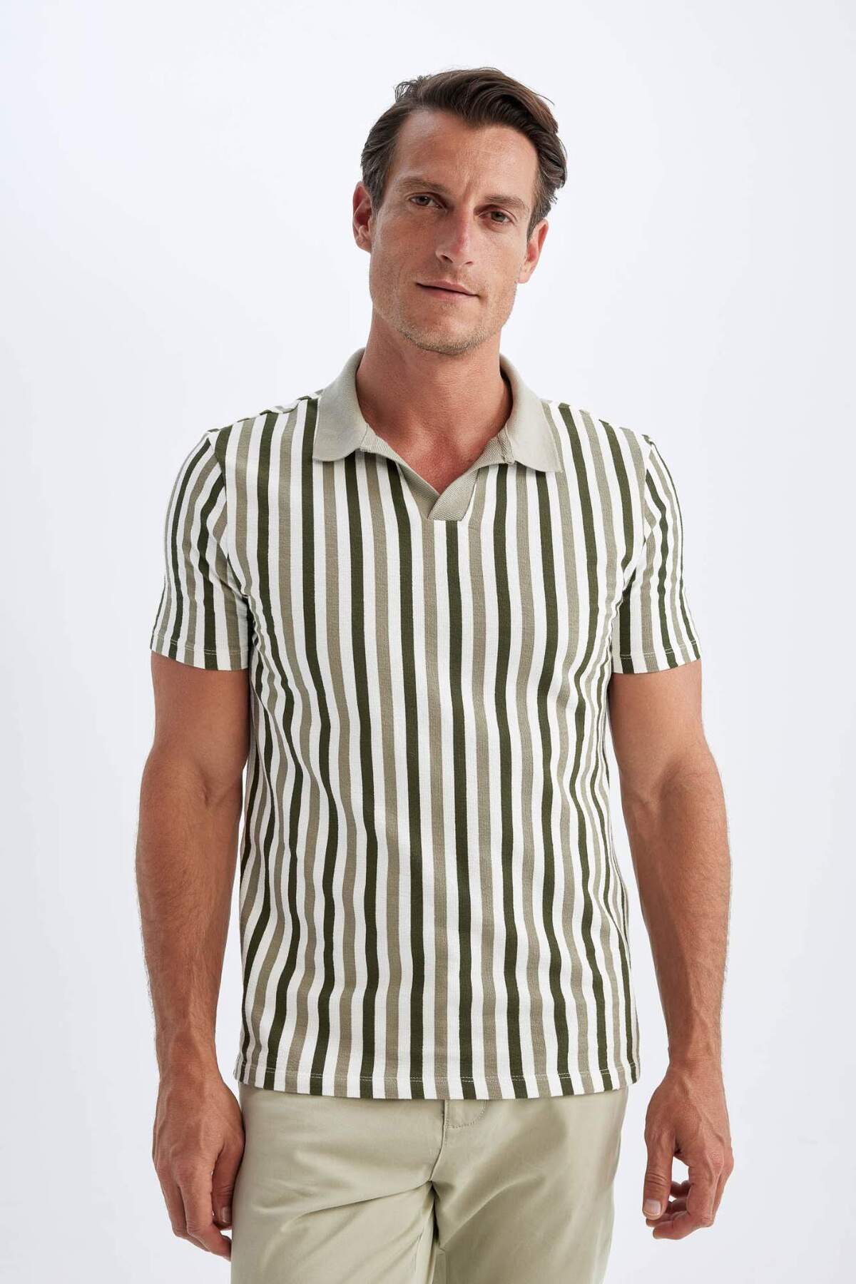 دفاکتو پیراهن یقه دار آستین کوتاه راه راه Slim Fit Slim Fit D4795AX24SM