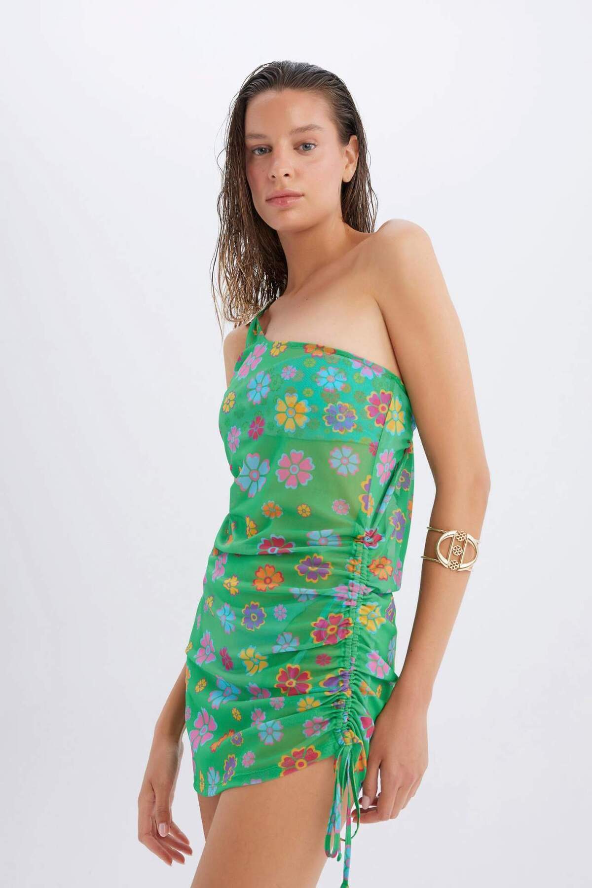 DeFacto-Mini-Strandkleid mit One-Shoulder-Blumenprint - Declara x DeFacto C5799AX24HS 6