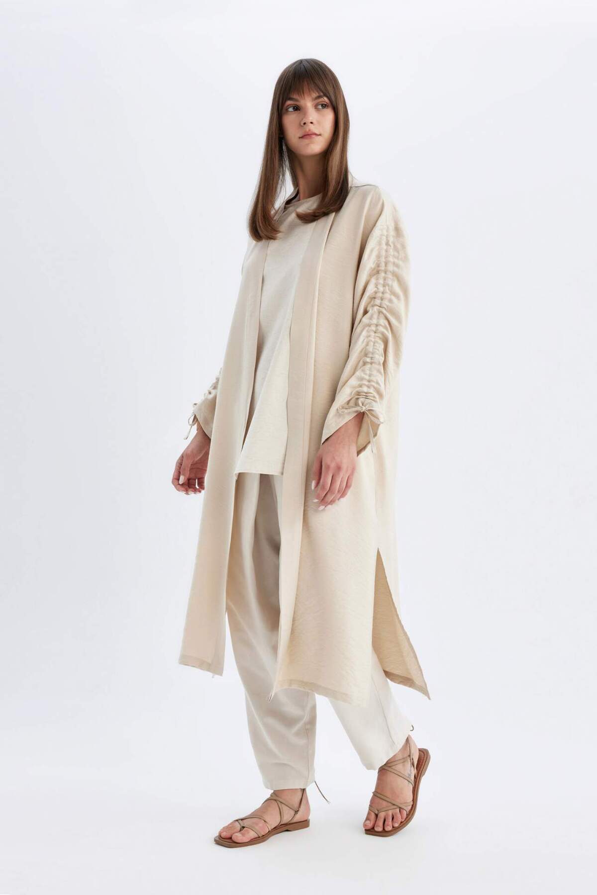DeFacto-Langärmliger Kimono mit entspannter Passform und Chief-Kragen - C9690AX24SM 3