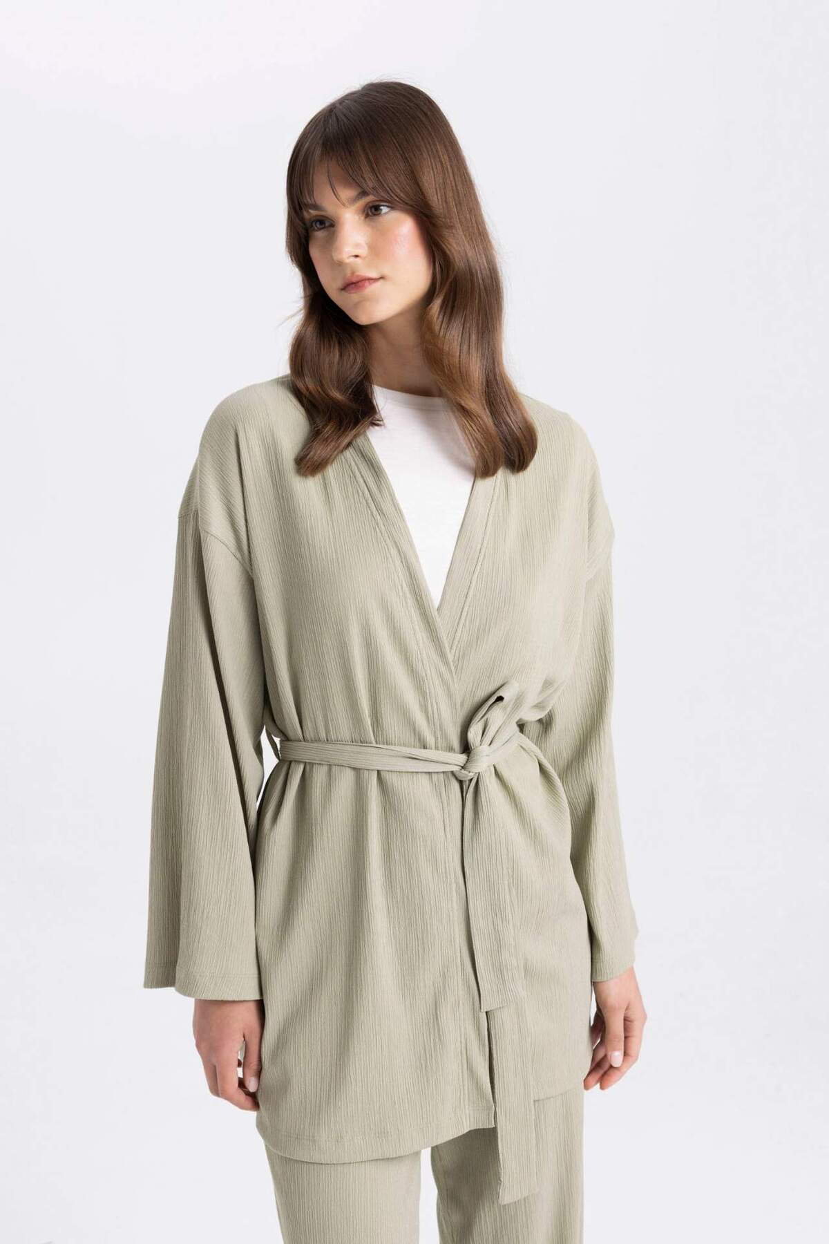 DeFacto-Relax Fit Schalkragen Wickel-Kimono Z8777AZ24SM 3