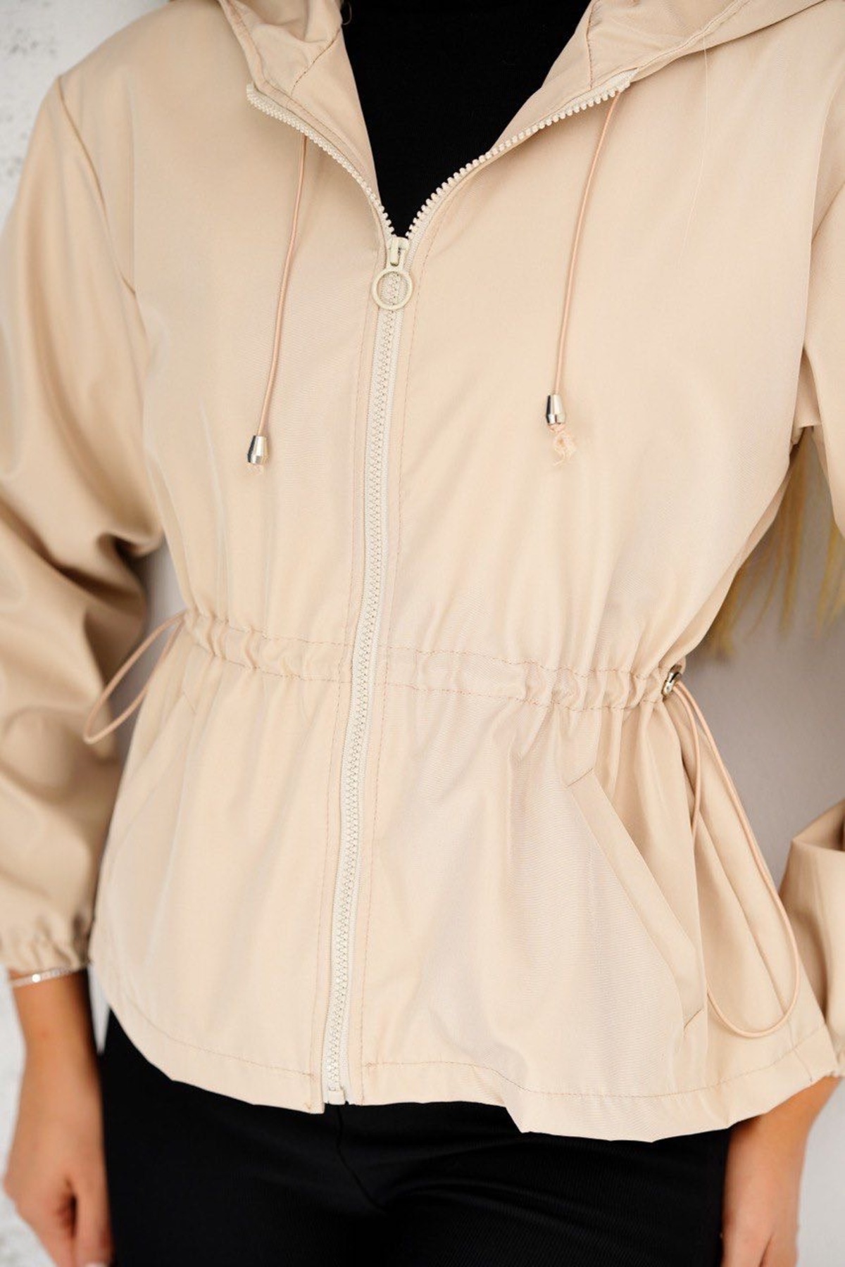 İLKCET MODA  Oversize Bel Detay Tarz Yağmurluk - Görsel 4