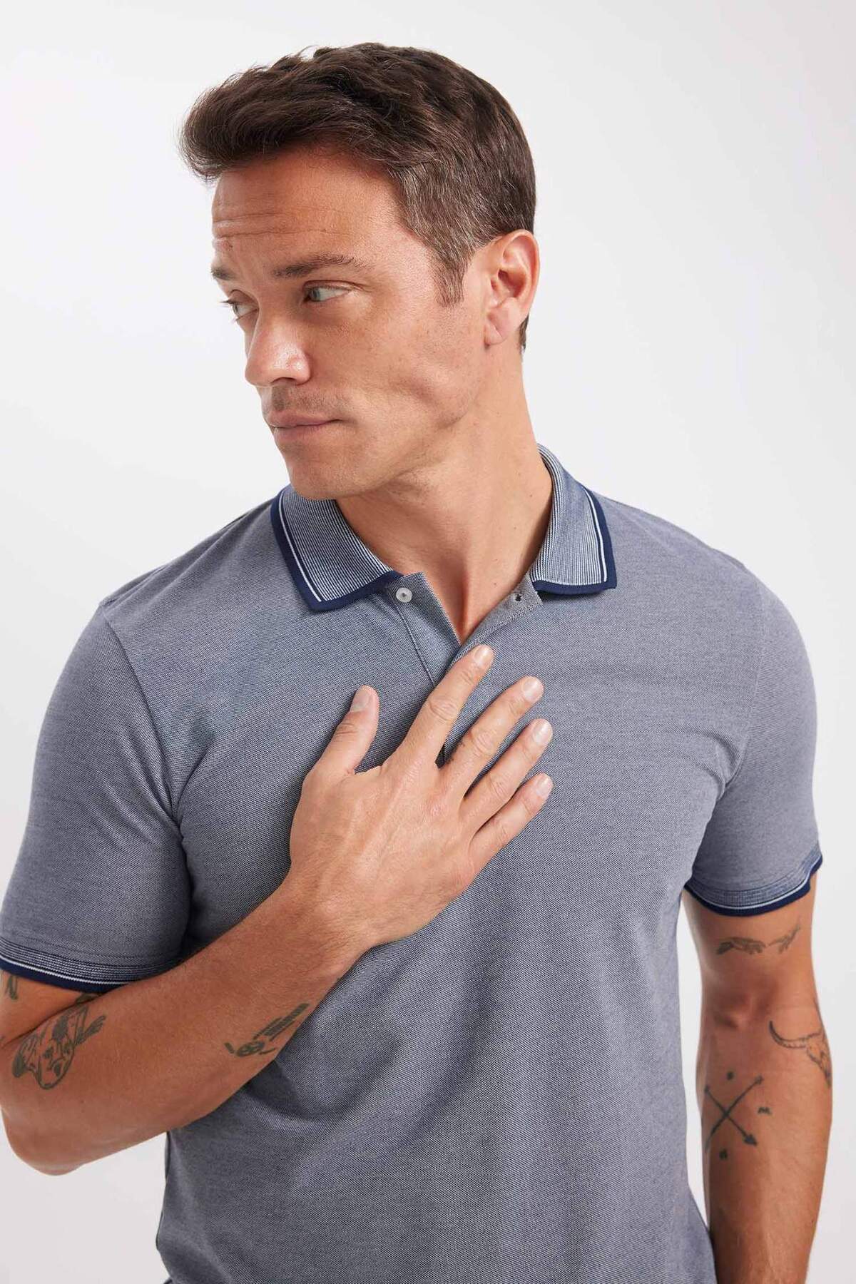 DeFacto-Slim Fit, nem hajlítható póló nyakú karszalagos pamut póló D0033axns 4