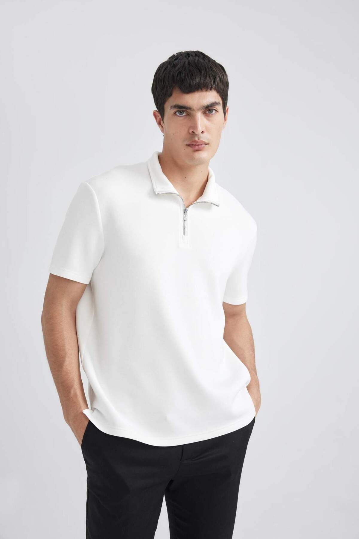 DeFacto-Regular Fit Stand Collar Modal Blend Half Zip Heavy Fabric Short Sleeve T-Shirt B6502Ax24Sp 8