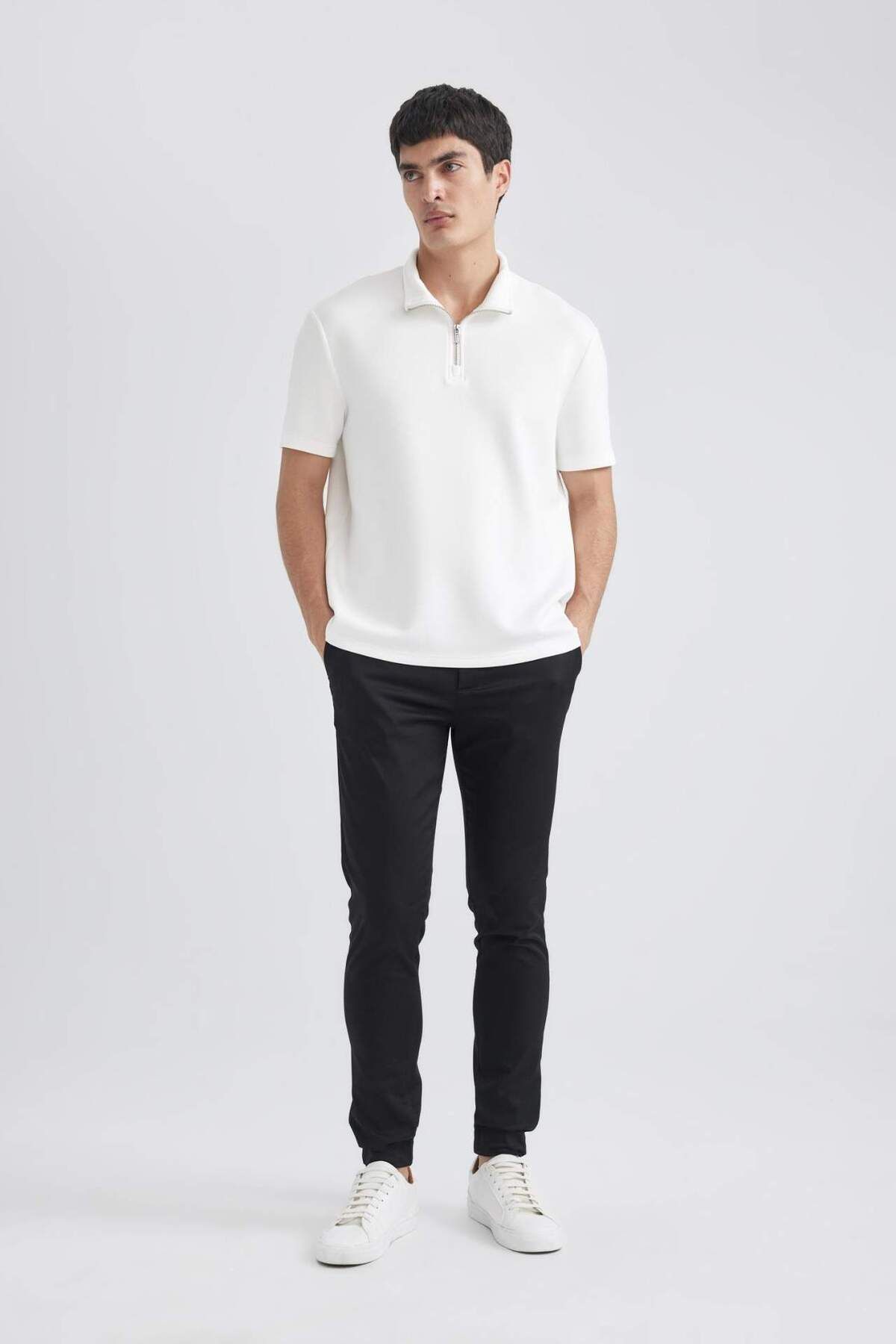 DeFacto-Regular Fit Stand Collar Modal Blend Half Zip Heavy Fabric Short Sleeve T-Shirt B6502Ax24Sp 5