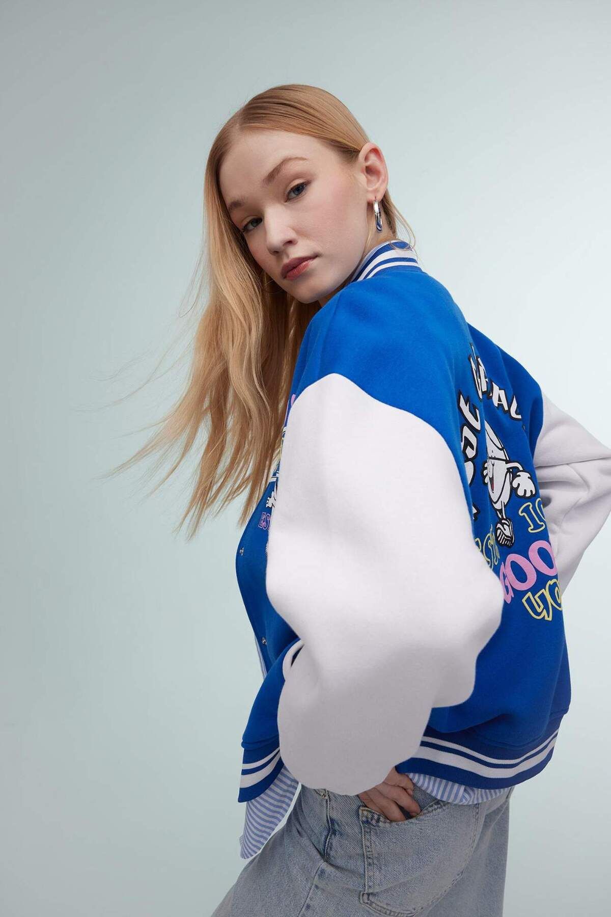 DeFacto-Coool Oversize Wide Fit College Collar Back Printed Thick Bomber Jacket with Snap Pocket B3255Ax24Sp 3