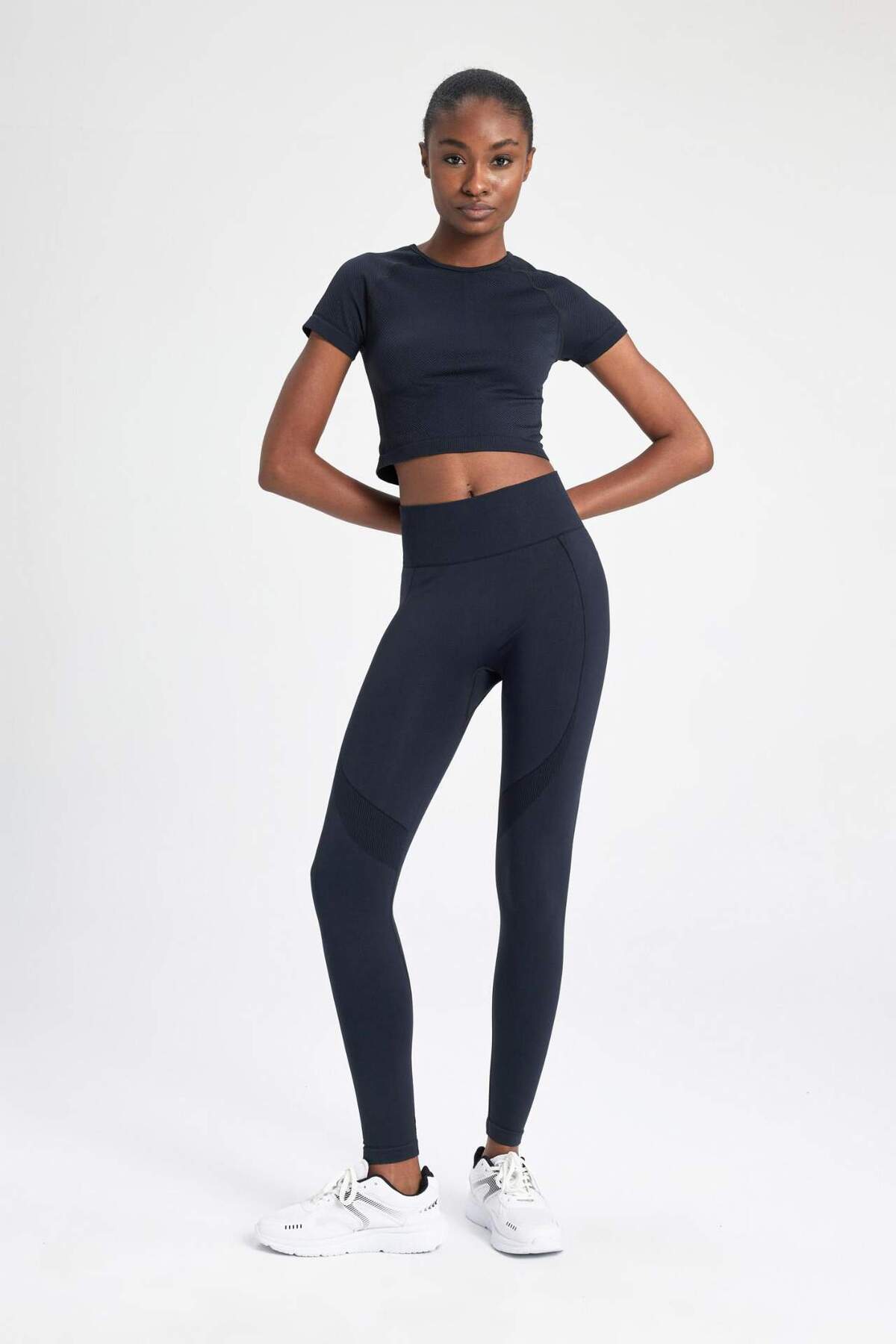 DeFacto-DeFactoFit Fitted Waist Hugging Seamless Sports Tights B4570AX24SP 4