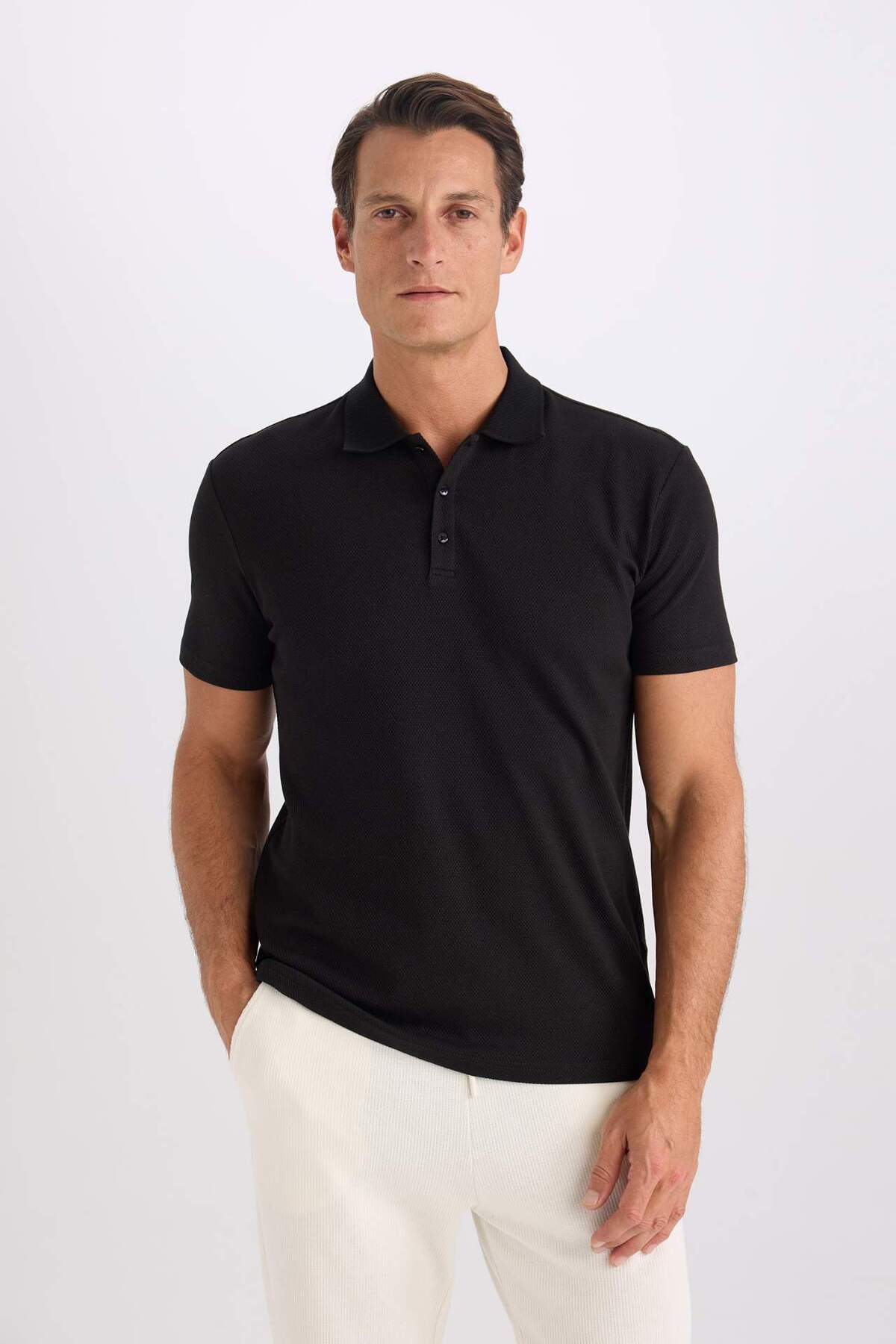 دفاکتو Slim Fit Slim Cut یقه یقه دار آستین کوتاه پنبه ای ترکیبی تی شرت ساده مشکی ساده M6609AZ24SP