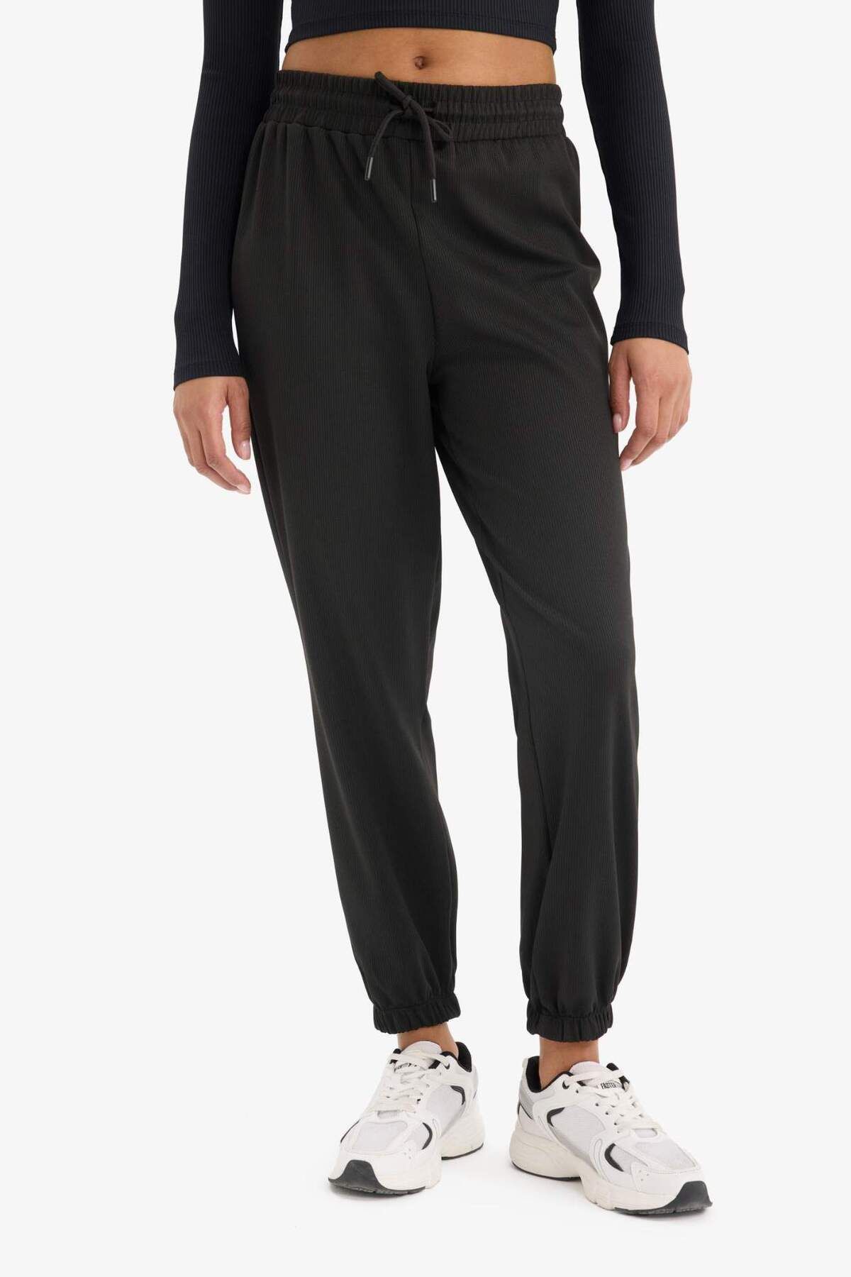 DeFacto-Jogger-Jogginghose mit Standard-Passform – Doppeltasche A4557ax24sp 5