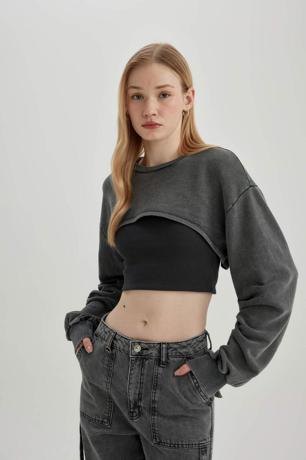 DeFacto-Coole Crop-Waschung Sweatshirt mit verblasstem Effekt C2092AX24SP 8