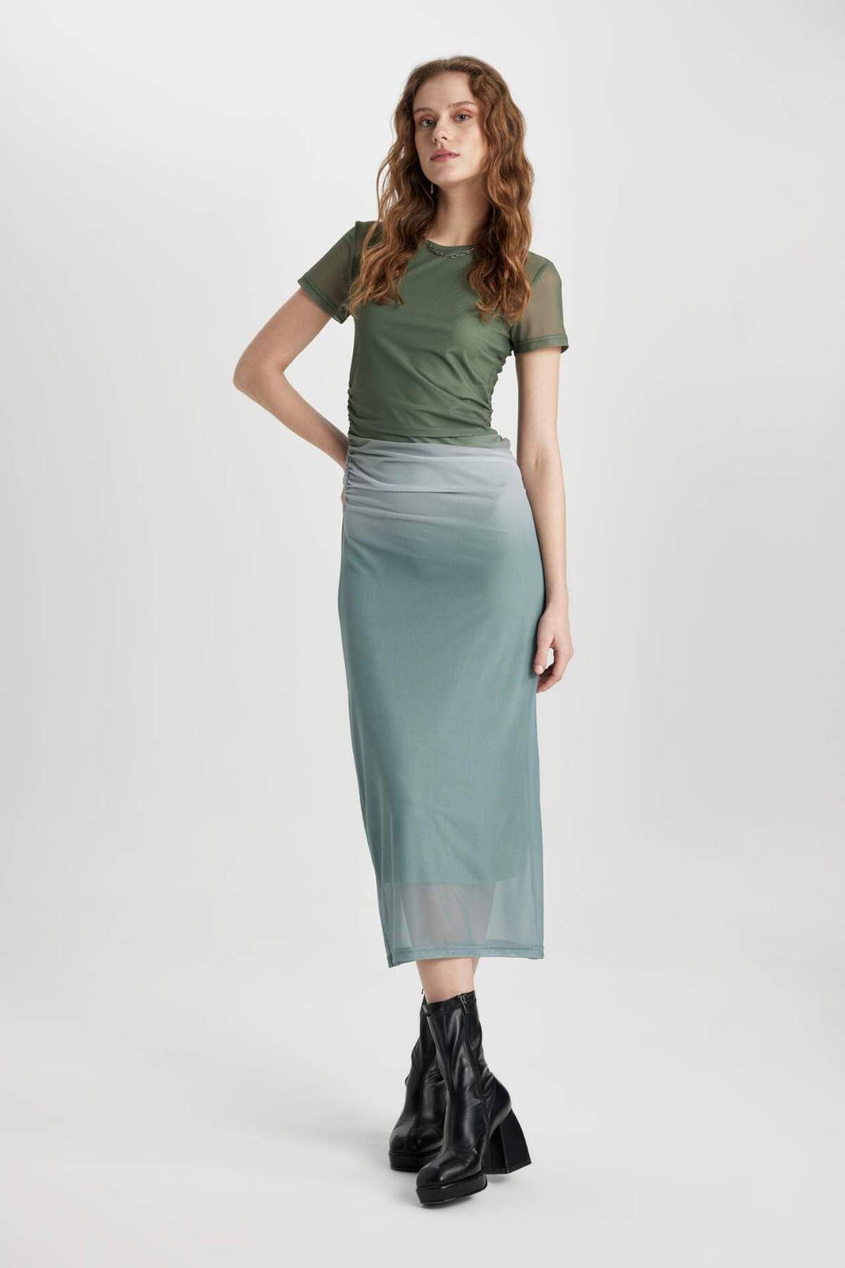 Bodycon Bisiklet Yaka Degrade Kısa Kollu Midi Tül Elbise C5926ax24sp