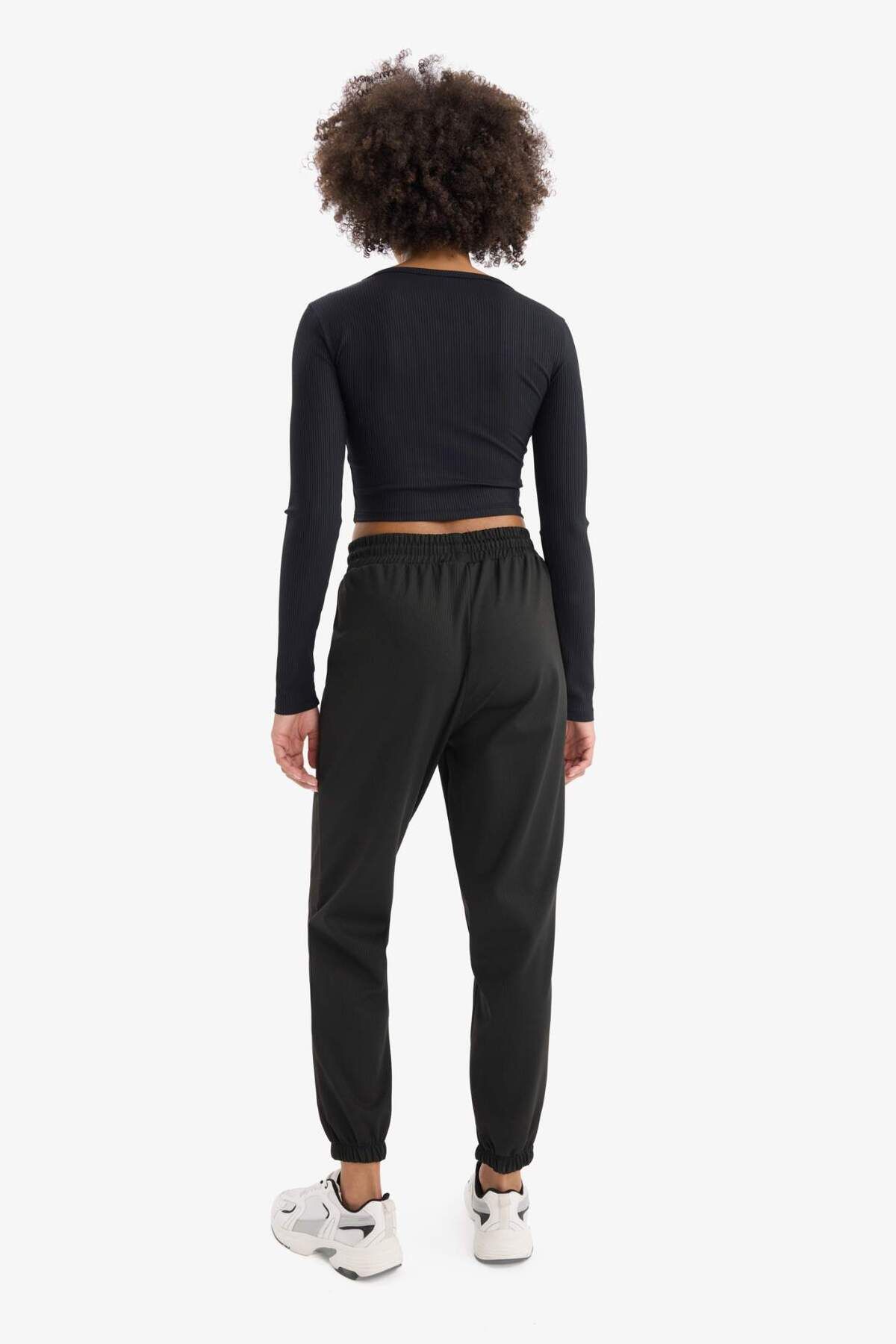 DeFacto-Jogger-Jogginghose mit Standard-Passform – Doppeltasche A4557ax24sp 7