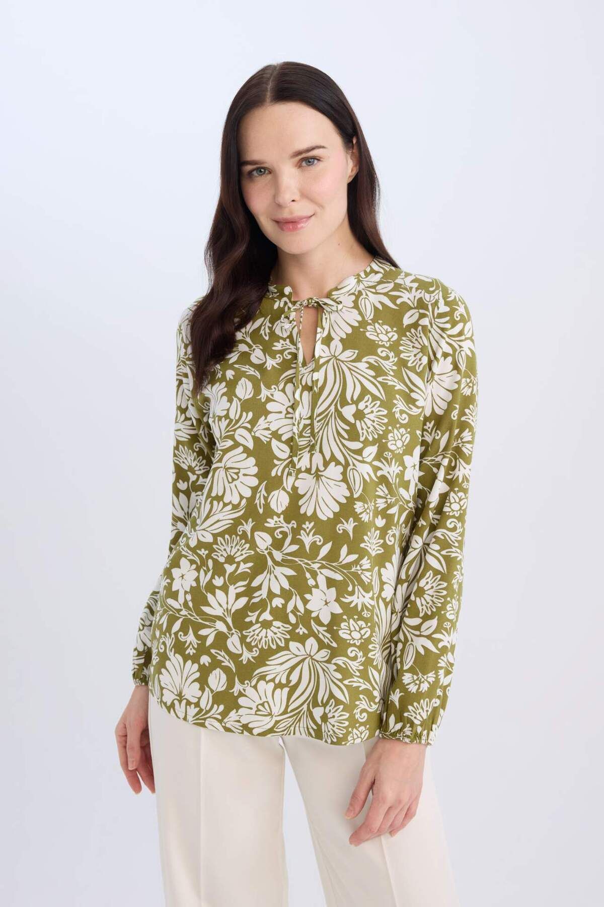 DeFacto-Regular Fit Lace-Up Collar Pattern Long Sleeve Blouse N1809Az24Sp 3