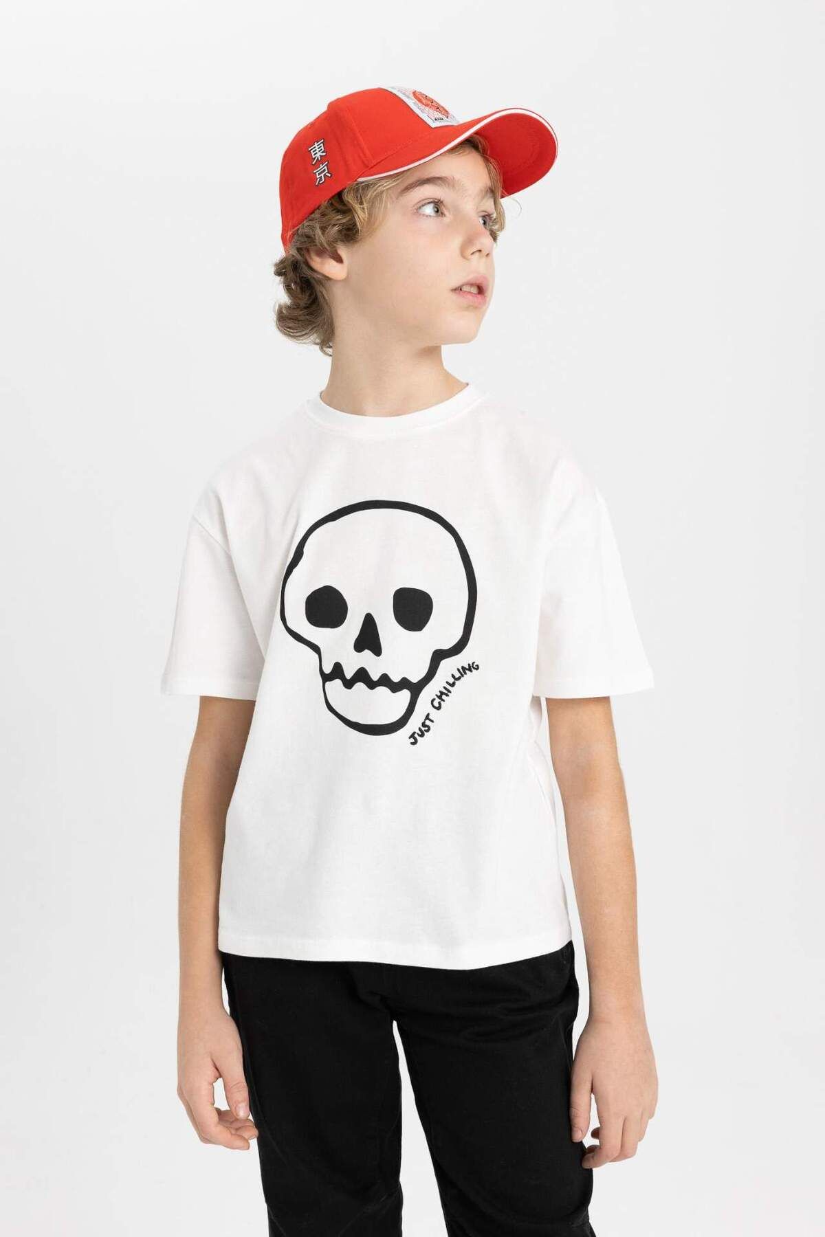 DeFacto-Tricou cu mânecă scurtă brodat cu decolteu lat pentru băiat B6433A824SM 4
