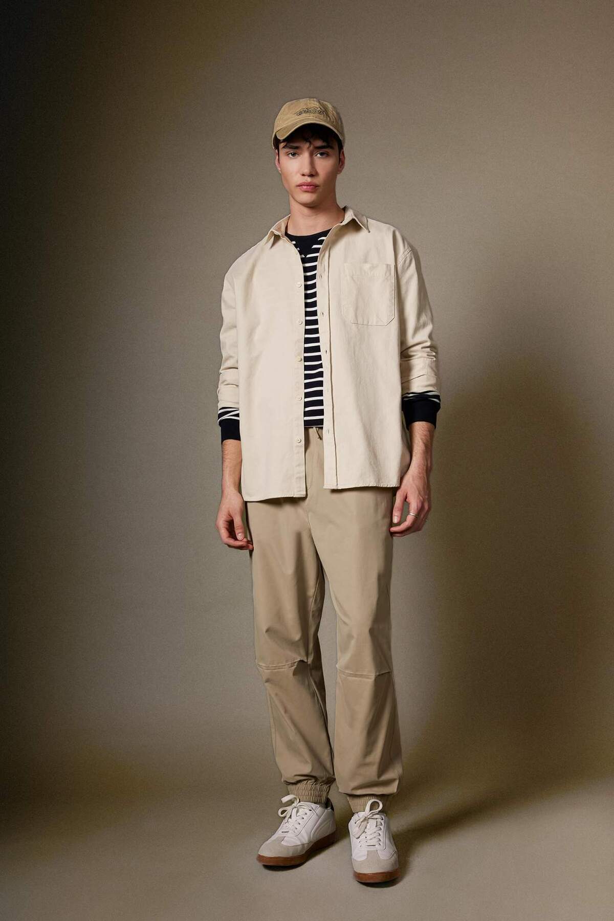 DeFacto-Jogger Gabardine Pants Regular Waist Lace-Up Pocket Elastic Leg B7493Ax24Sp 3