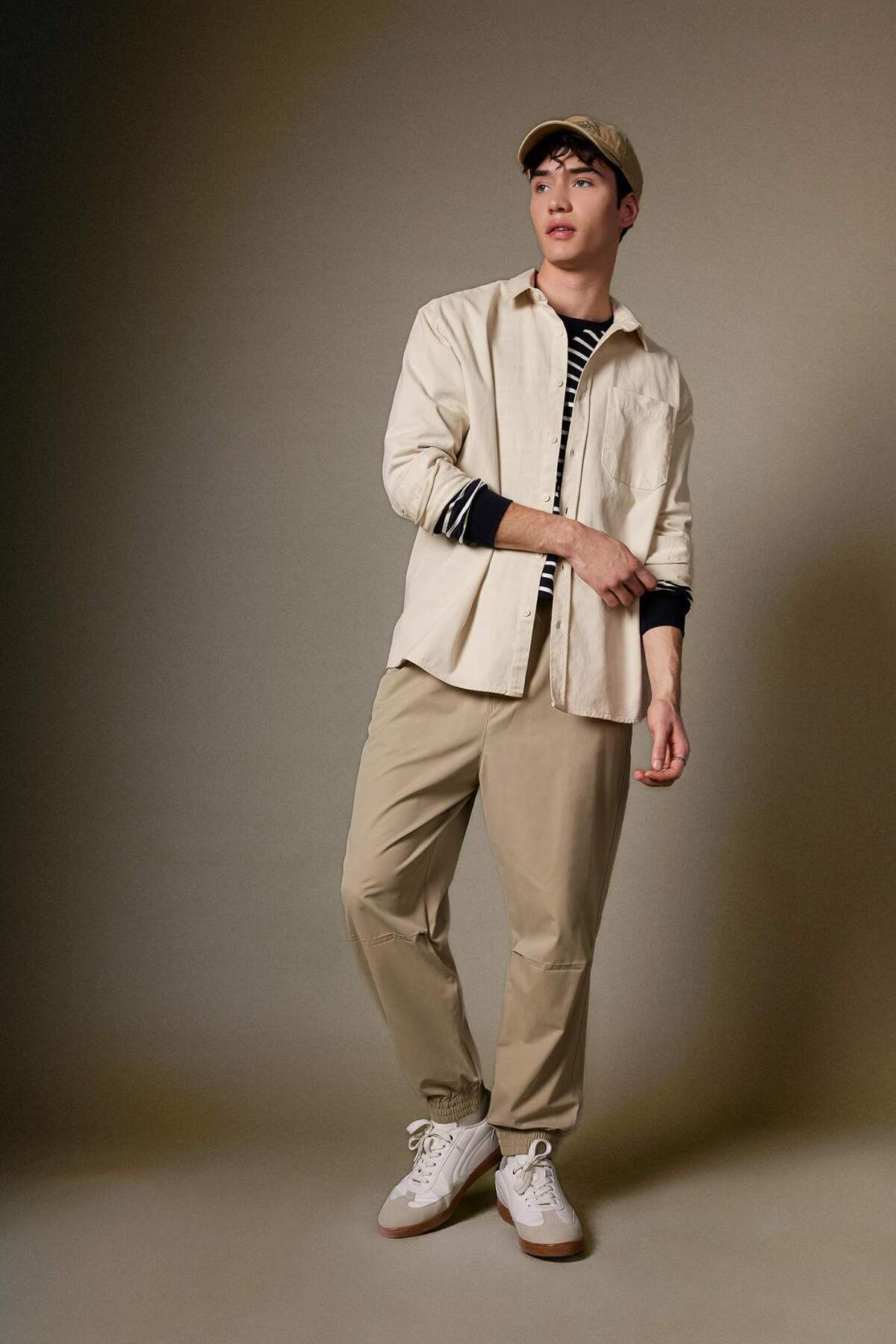 DeFacto-Jogger Gabardine Pants Regular Waist Lace-Up Pocket Elastic Leg B7493Ax24Sp 2