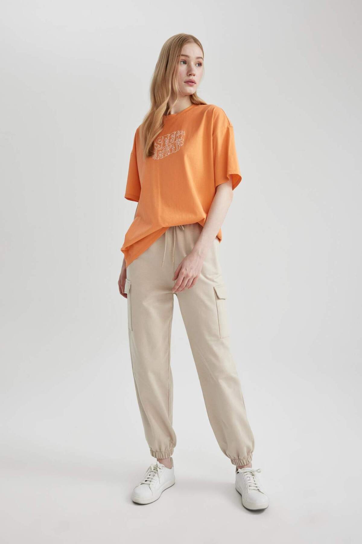 DeFacto-Coool Basic Jogger-Jogginghose – gerade Taille, elastisches Bein, Cargotasche C1444ax24sp 4