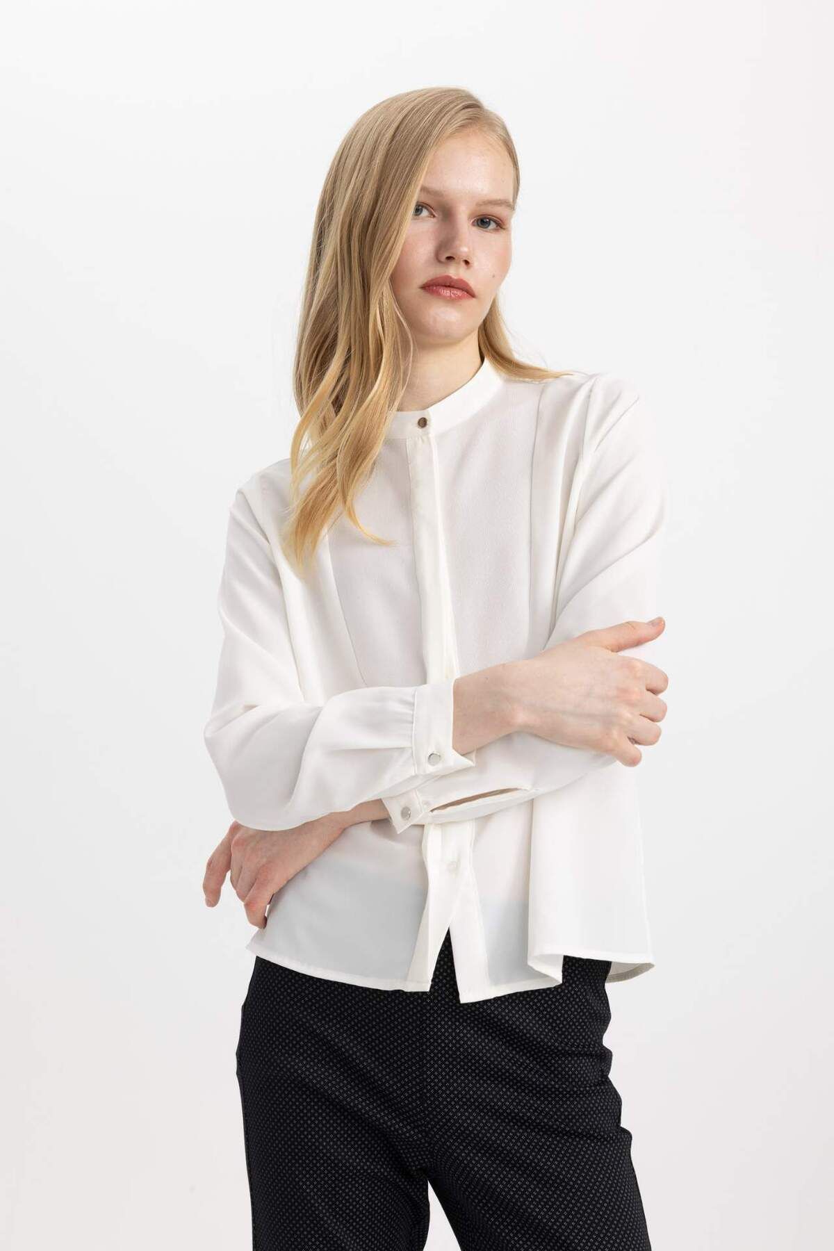 DeFacto-Regular Fit Judge Collar Crepe Long Sleeve Shirt C1137Ax24Sp 3