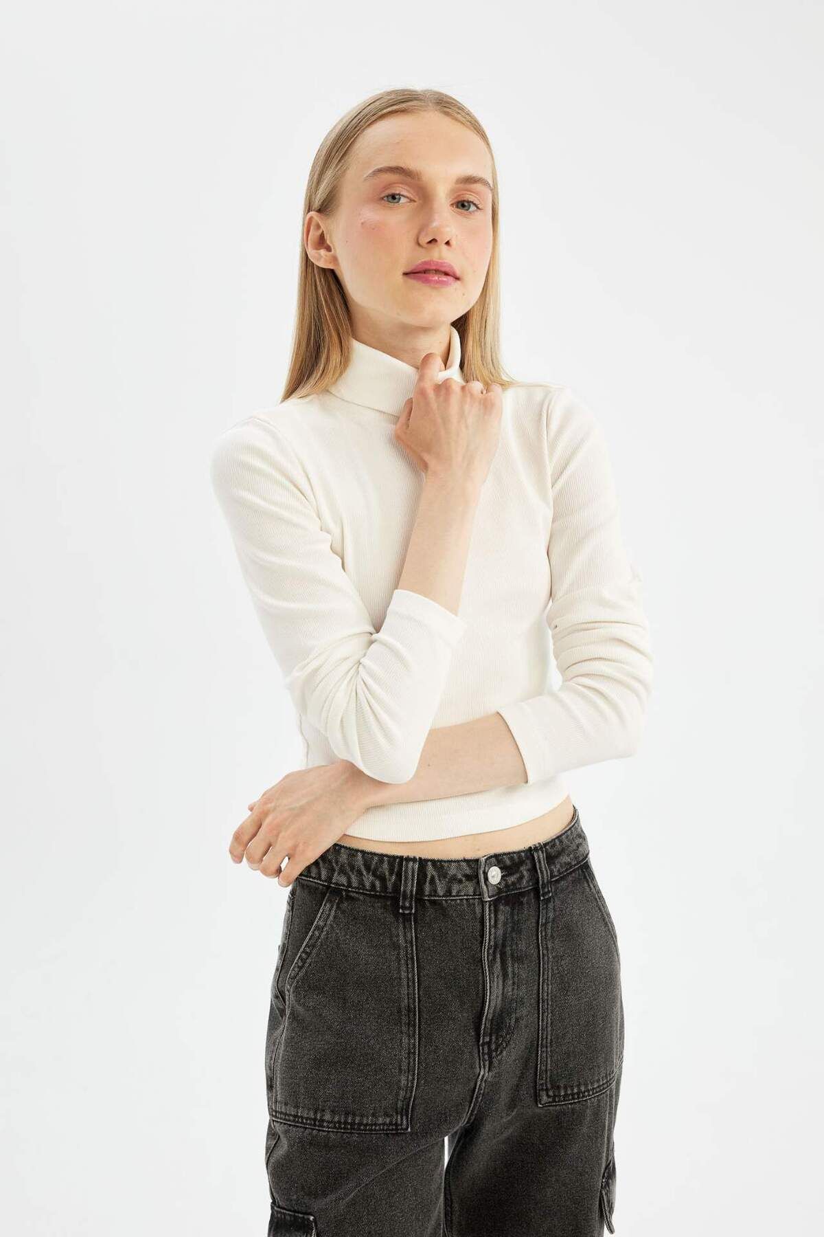 DeFacto-Coool Fitted Turtleneck Ribbed Camisole Basic Plain Long Sleeve T-Shirt B6783Ax23Wn 3