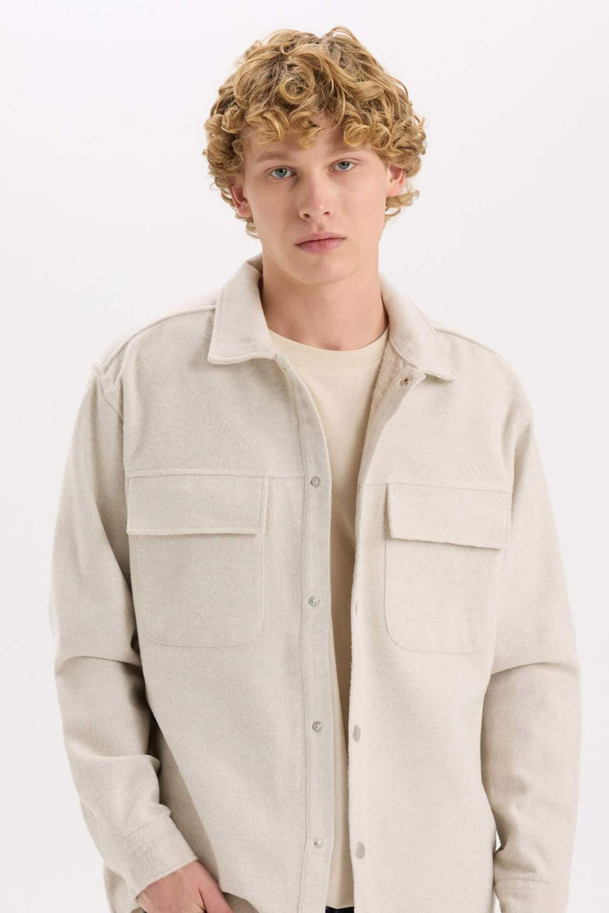 DeFacto-Relax Fit Lumberjack Basic Basic Langarmhemdjacke mit geraden Taschen A6876AX23AU 1