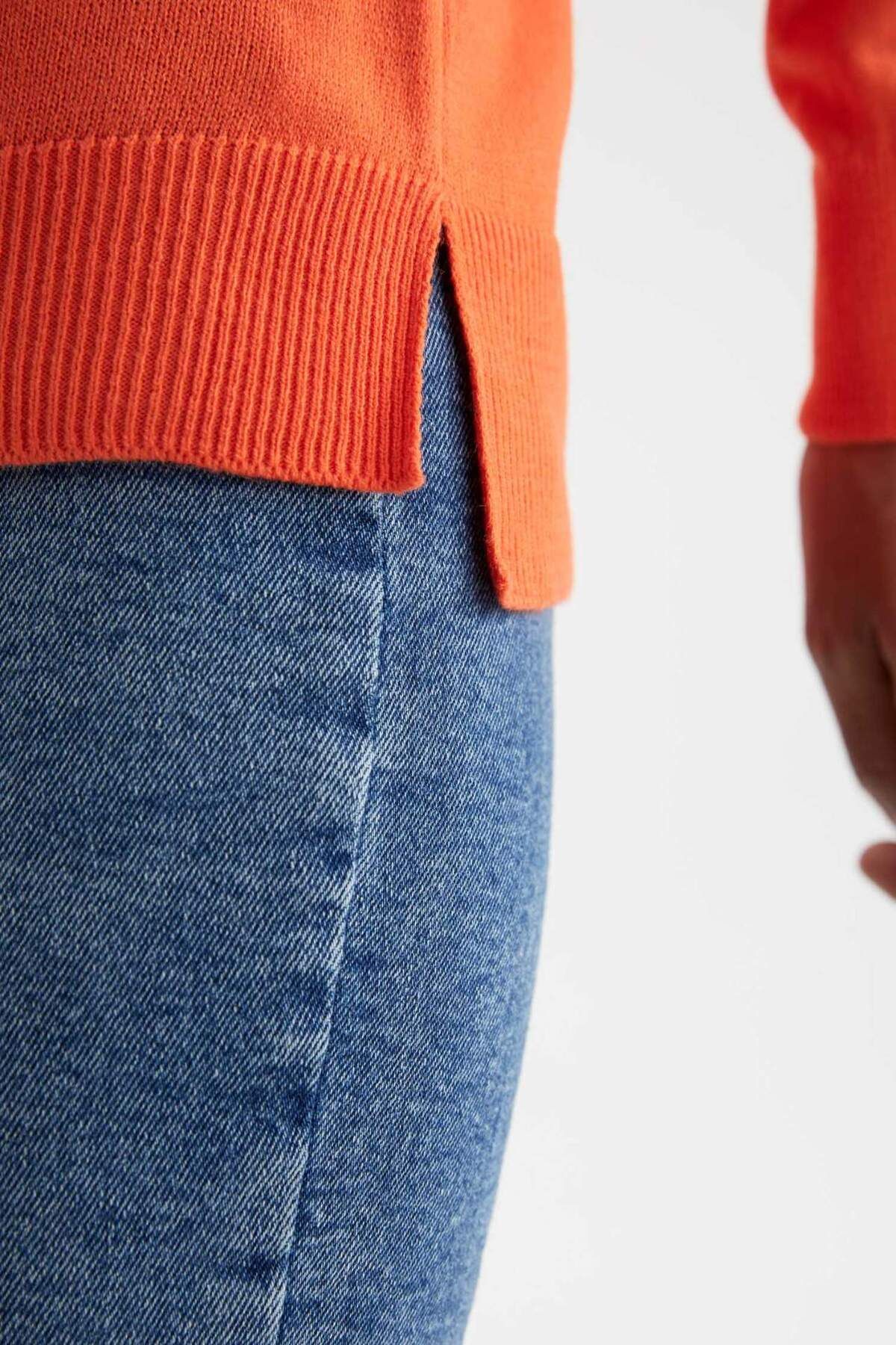 DeFacto-Relax Fit Pullover mit Rundhalsausschnitt I6913AZ22WN 6
