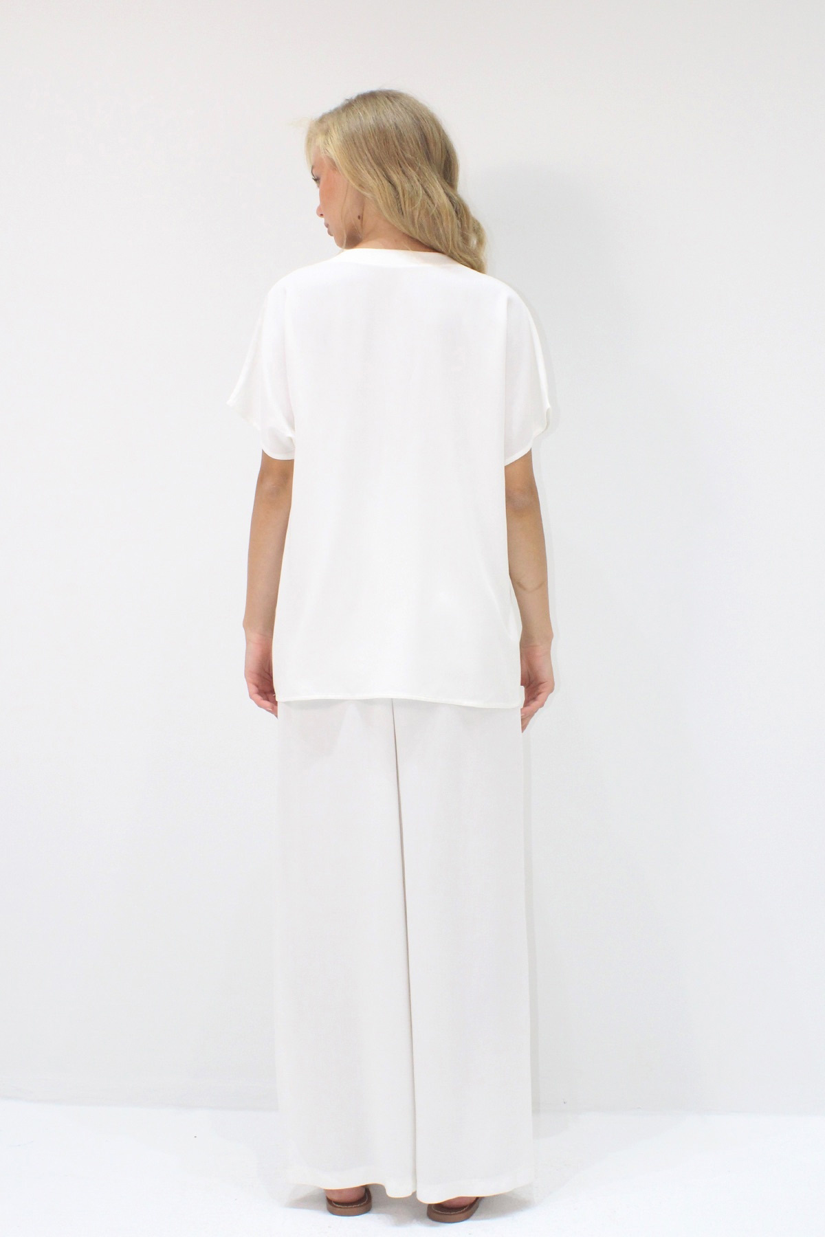 VAGGON-Women's White Button Detail Comfortable Cut Viscosse Woven Double Set Prmx14244 7