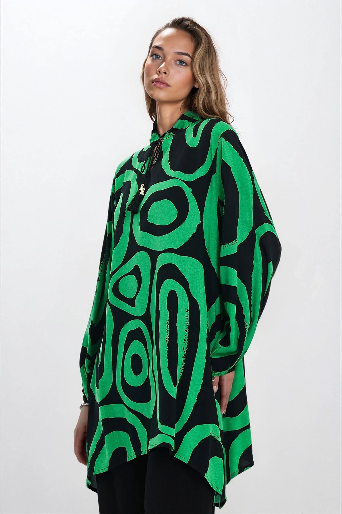 VAGGON-Women's Green Judge Collar Blouse and Pants Plus Size Bottom Top Set Vs00349 2