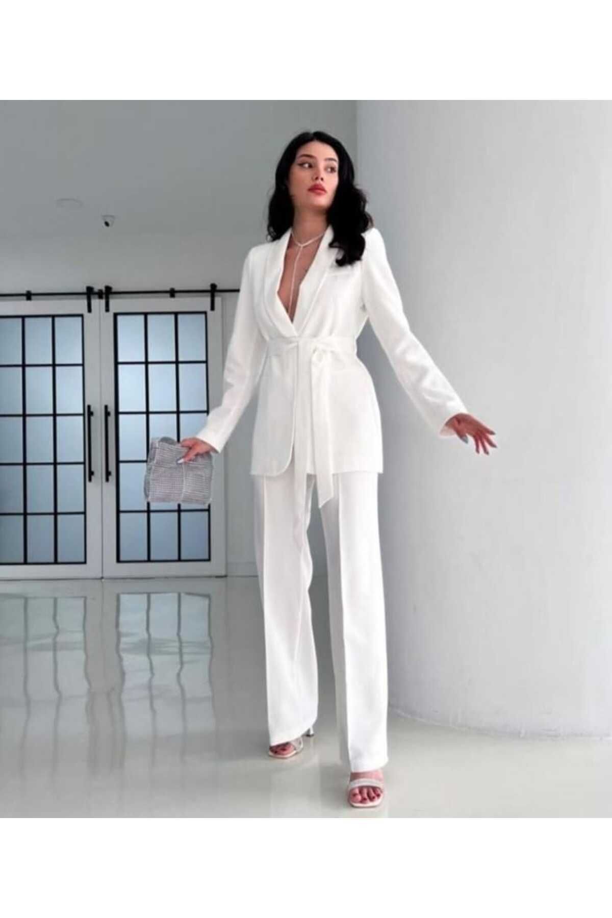 Moda İkra-Belted Blazer Jacket and Wide Leg Trousers Set - Women 1
