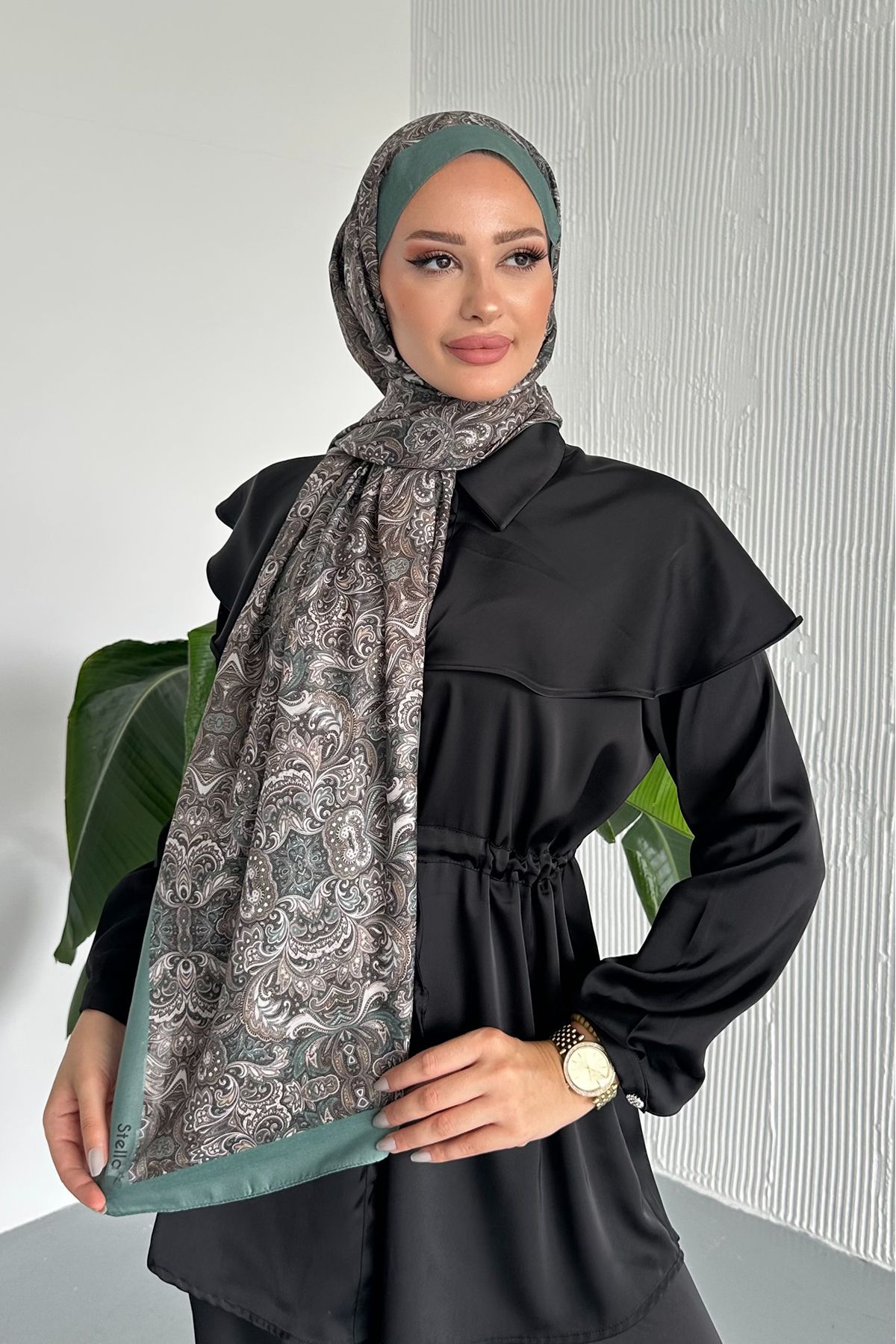 Stella Eşarp-شال ناعم من القطن ذو لون أخضر بنمط عرقي عتيق 7
