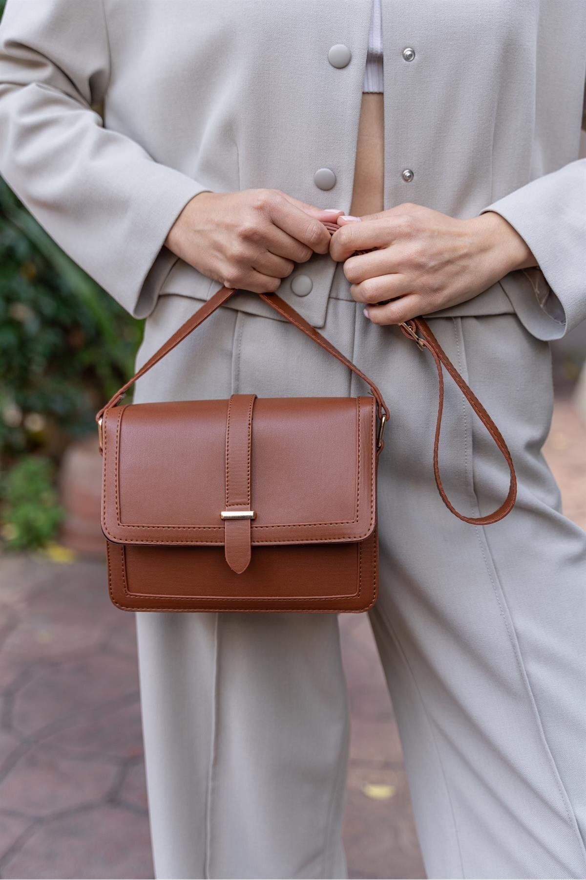 cosybag.-حقيبة يد وكتف نسائية بتصميم بيري موديل كروس أنيقة وعملية للاستخدام اليومي TABA 2