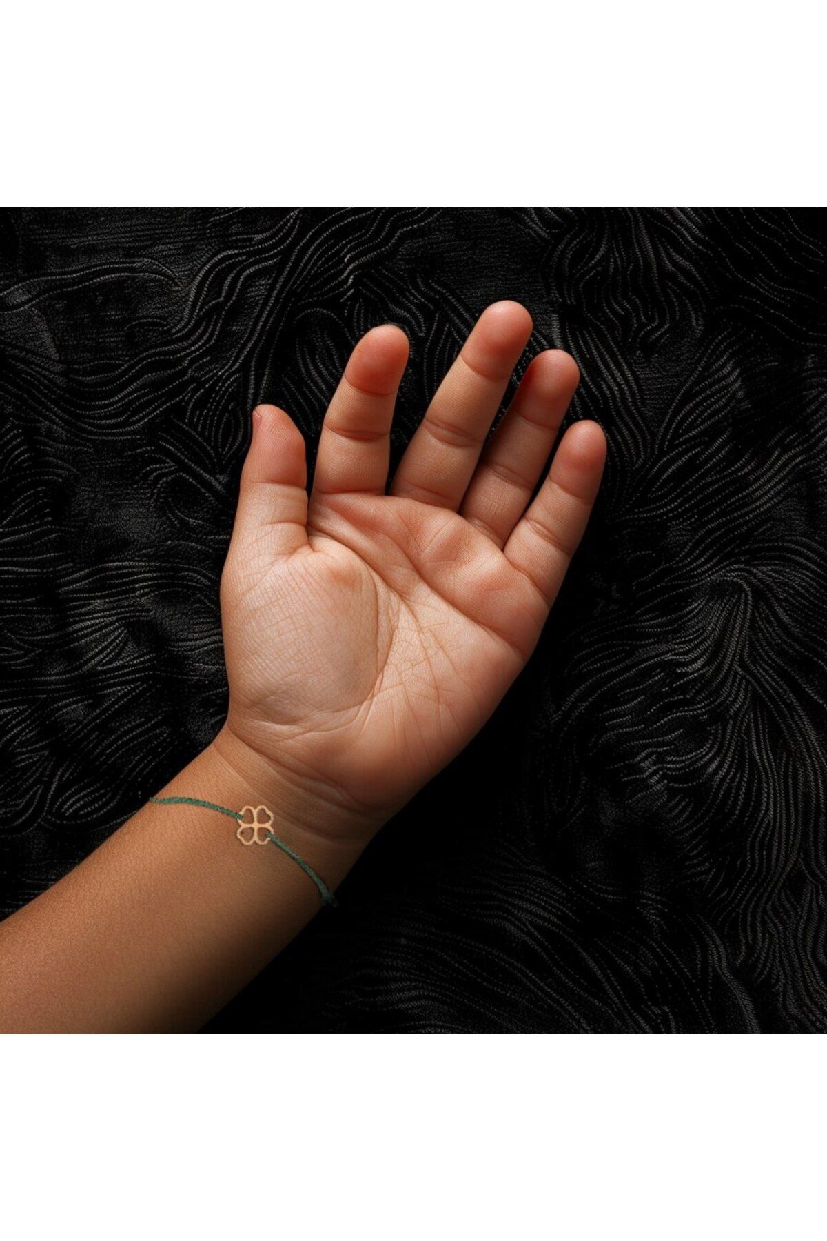 OEM-Adjustable String Bracelet with Clover Pendant in 14k Gold 2