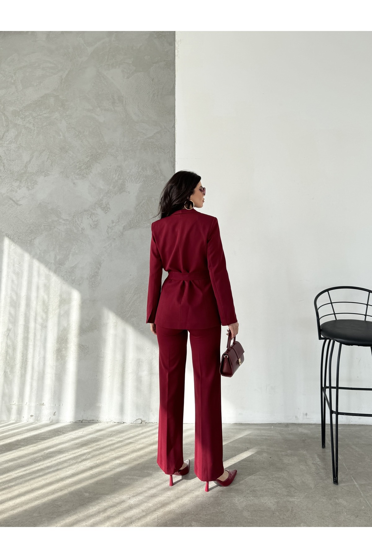 Ensemble veste et pantalon ceinturé à détails boutons - Görsel 5