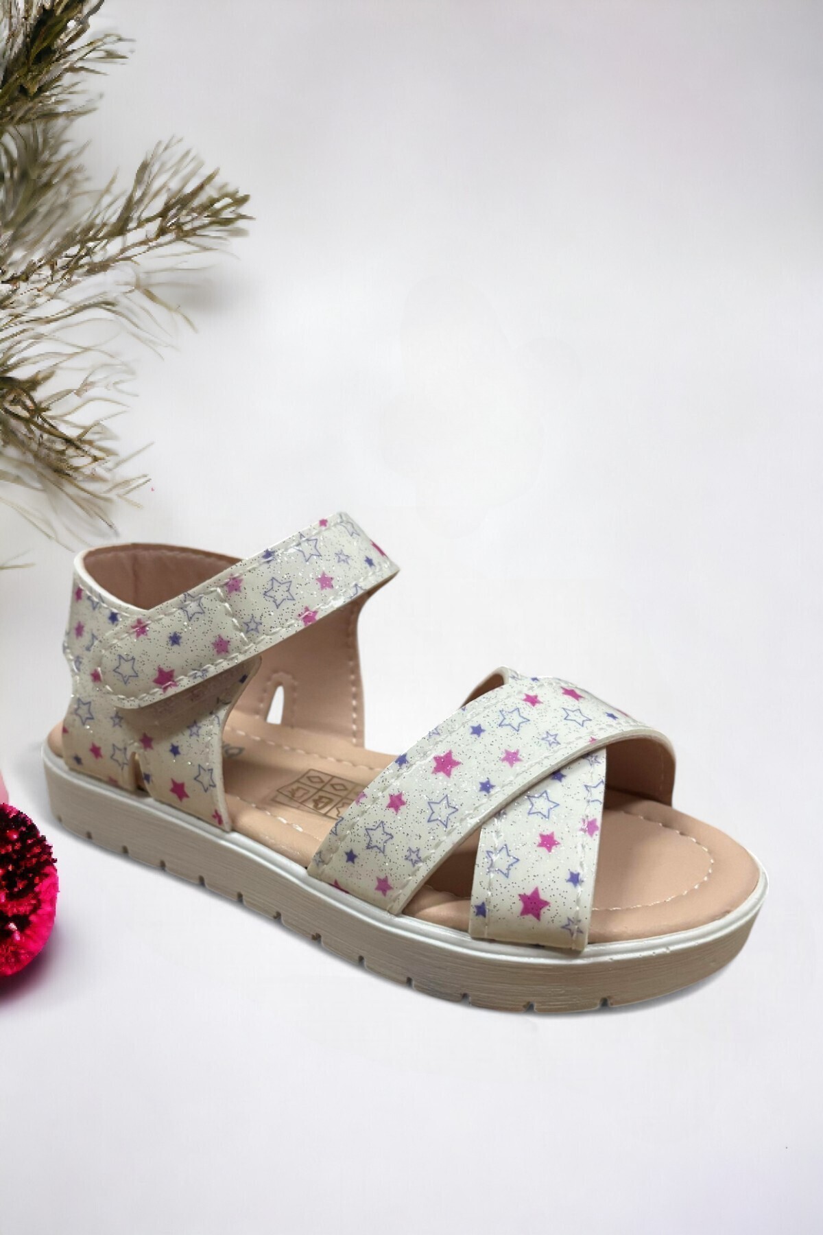 Ponchiq Sandale za devojčice sa belim zvezdastim uzorkom i čičkom