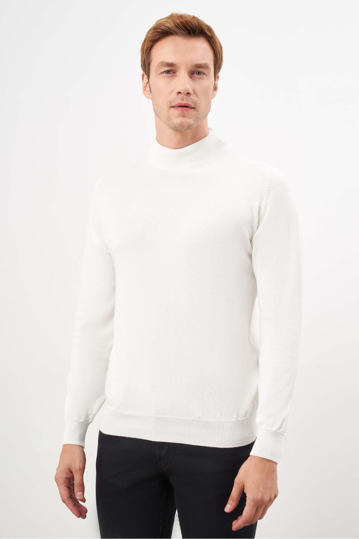 Morven-Men's Ecru Basic Half Turtleneck Dynamic Fit Comfortable Cut Knitwear 2