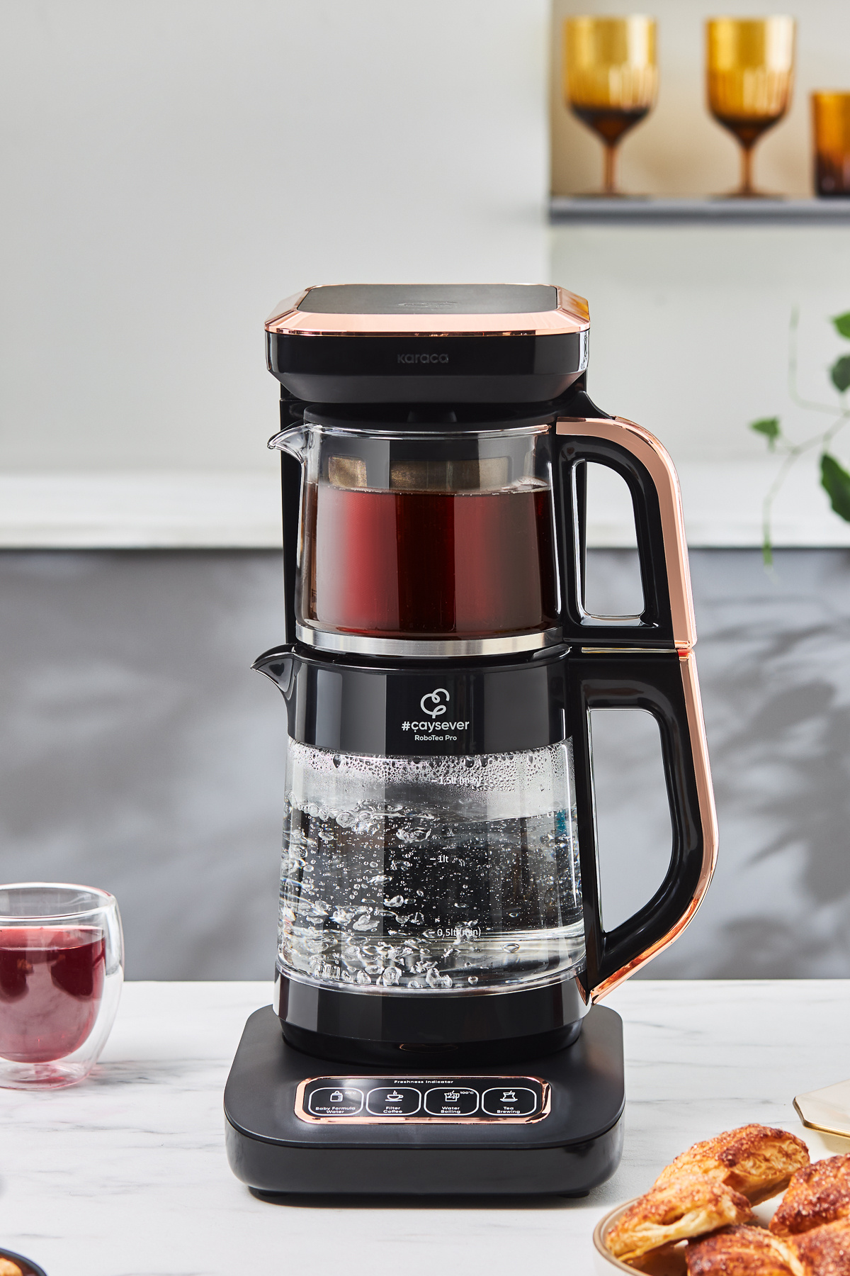 Karaca Robotea Pro 4 in 1 Konuşan Cam Çay Makinesi Black Copper